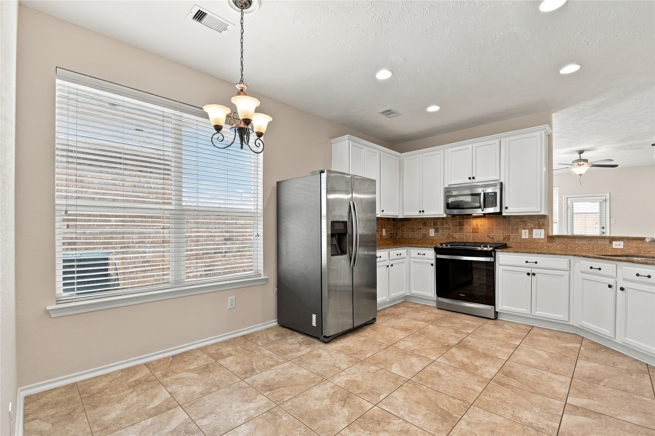 25018 Lakecrest Manor Drive Property Photo 24
