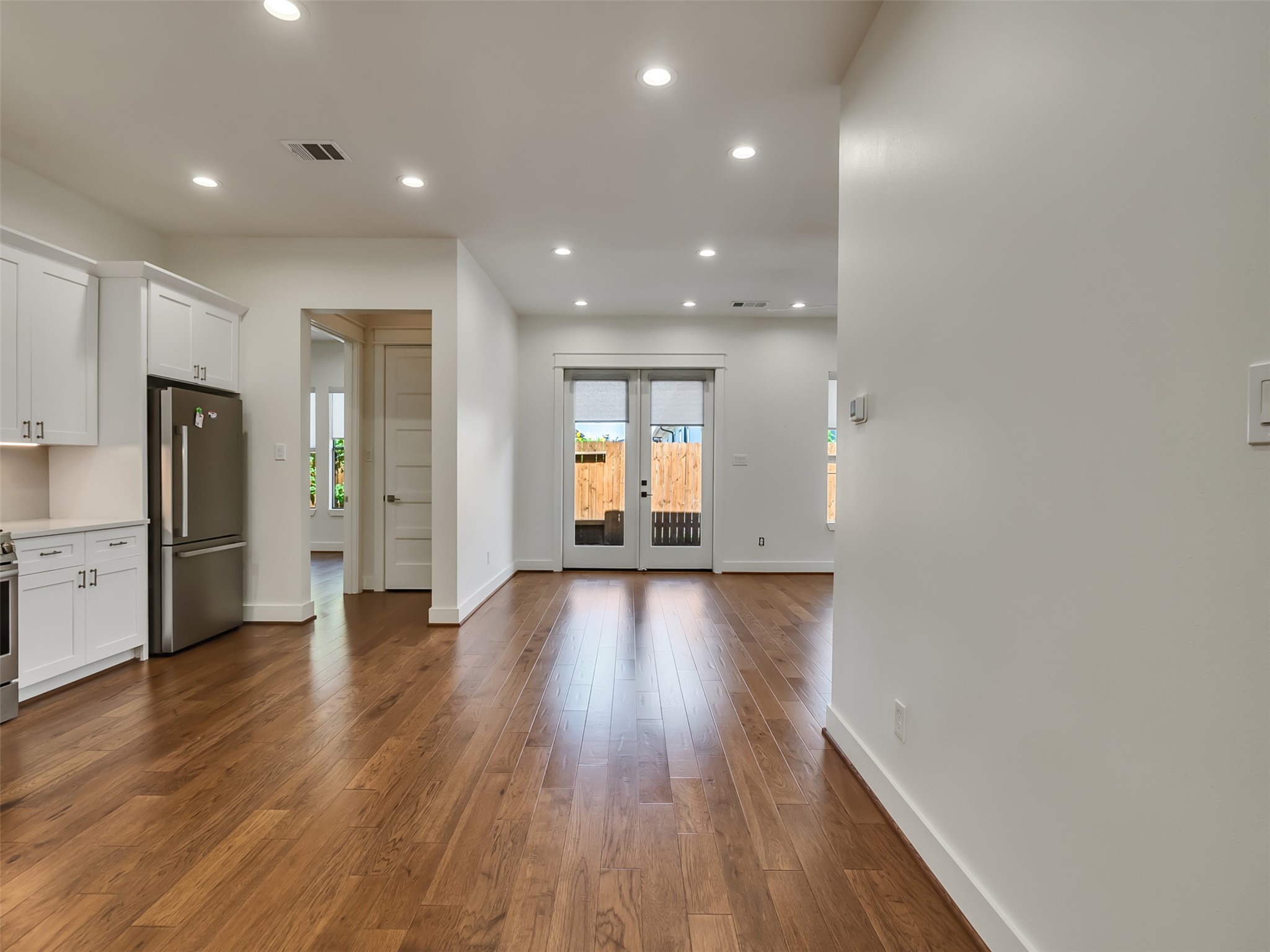10330 Grove Row Avenue Property Photo 11