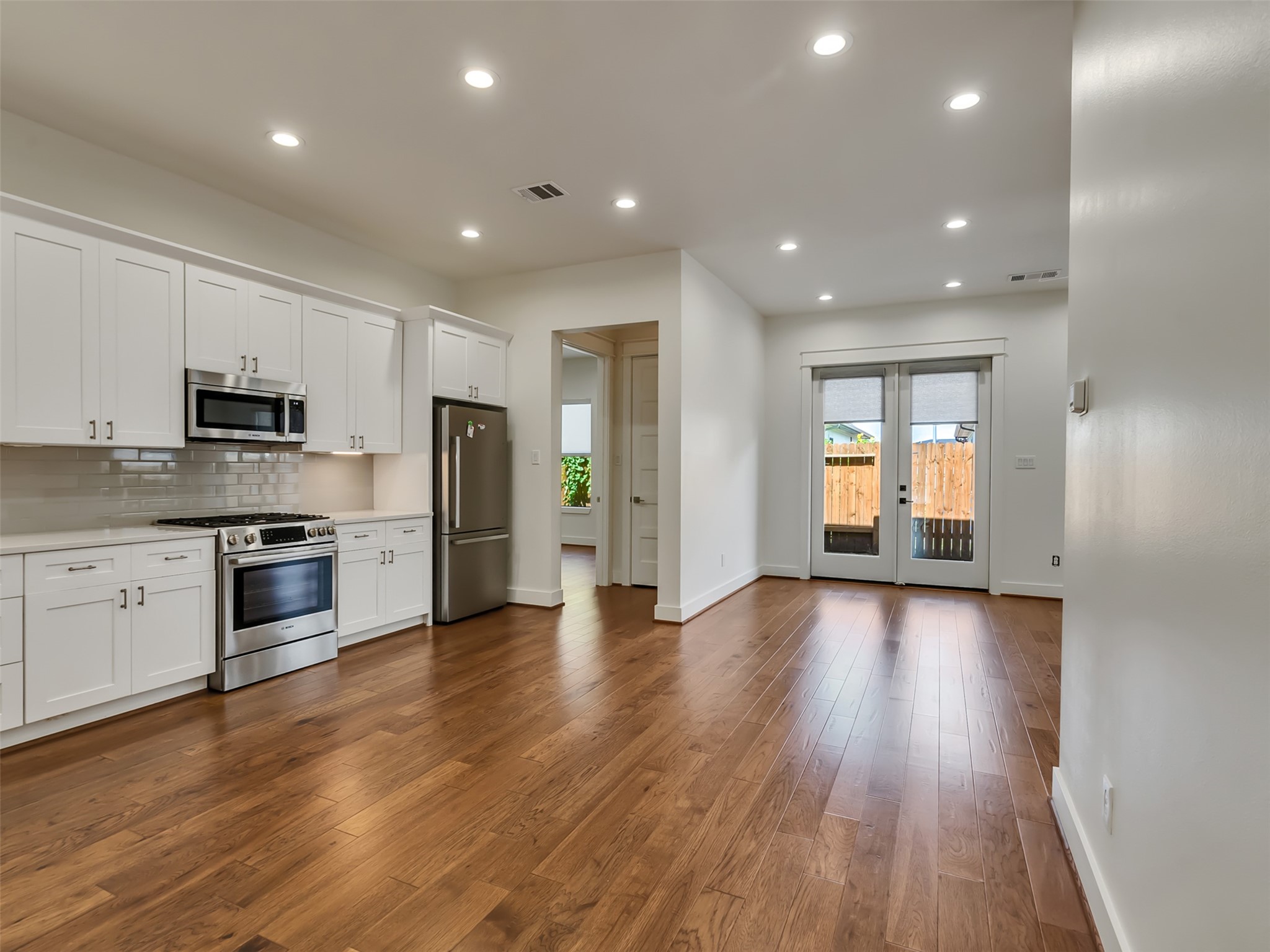 10330 Grove Row Avenue Property Photo 12