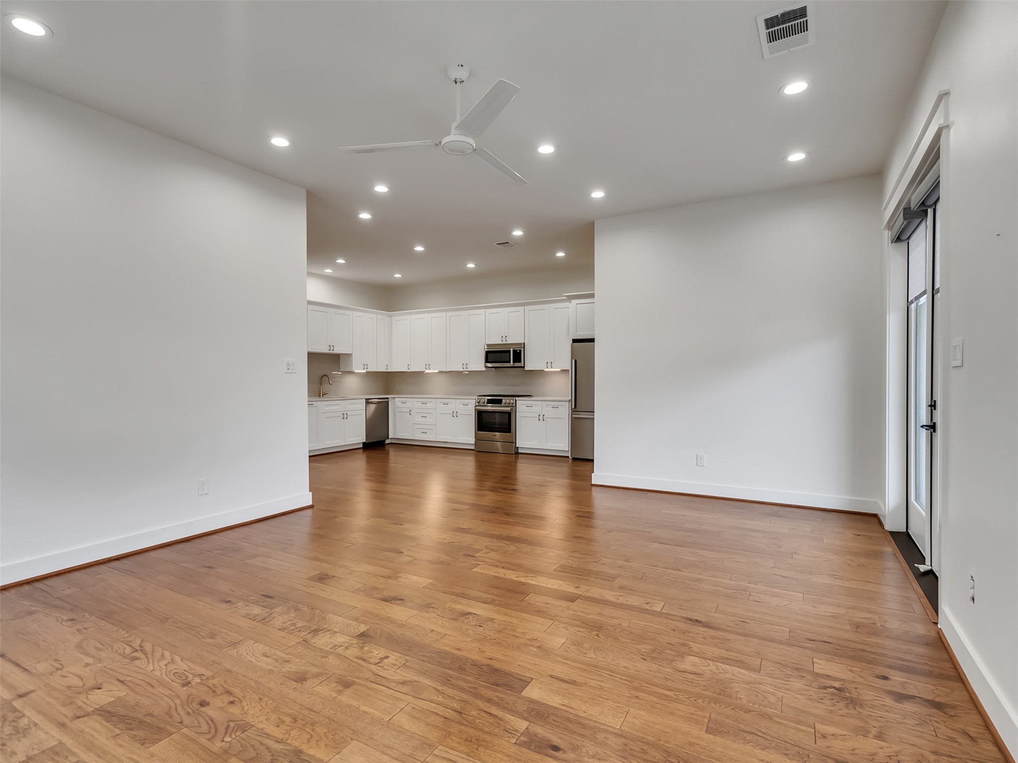10330 Grove Row Avenue Property Photo 31