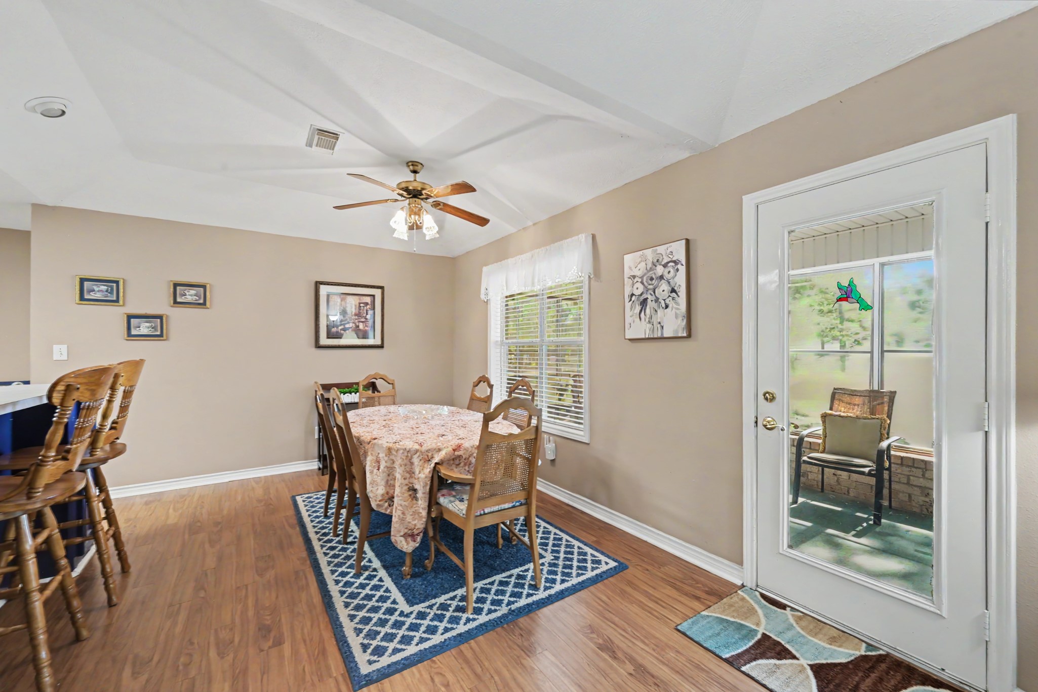 281 Broadmoor Drive Property Photo 7