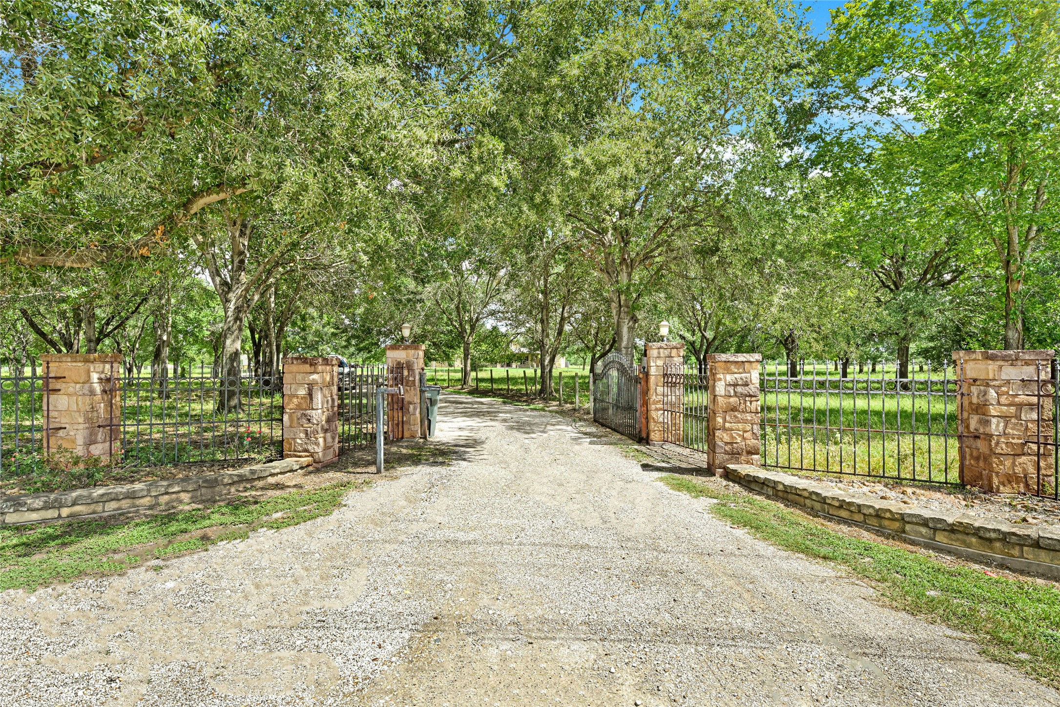 4800 Katy Hockley Road Property Photo 2