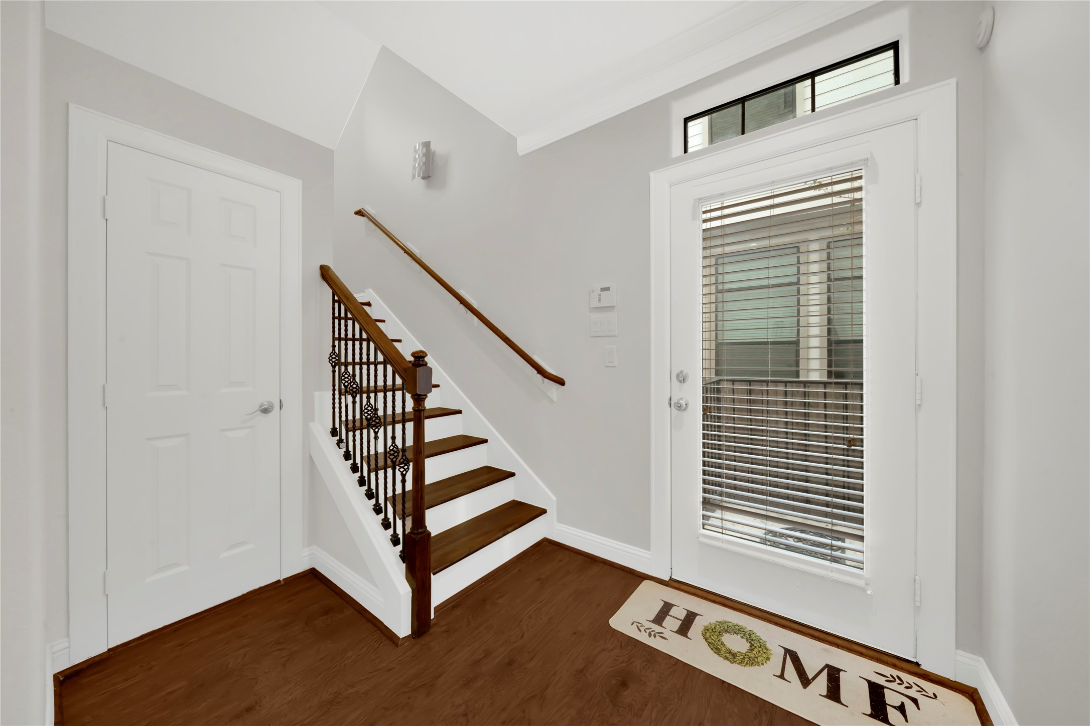 2609 Riverside Drive C Property Photo 6