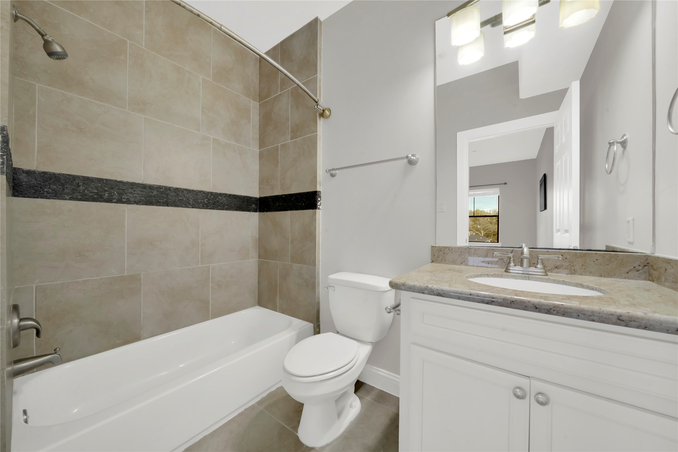 2609 Riverside Drive C Property Photo 26