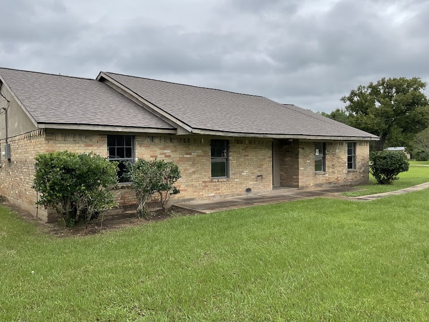 2068 Tx-36 Property Photo 2