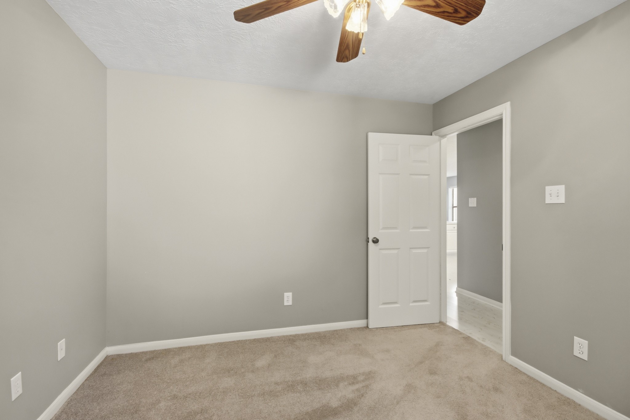 199 Lake Drive Property Photo 20