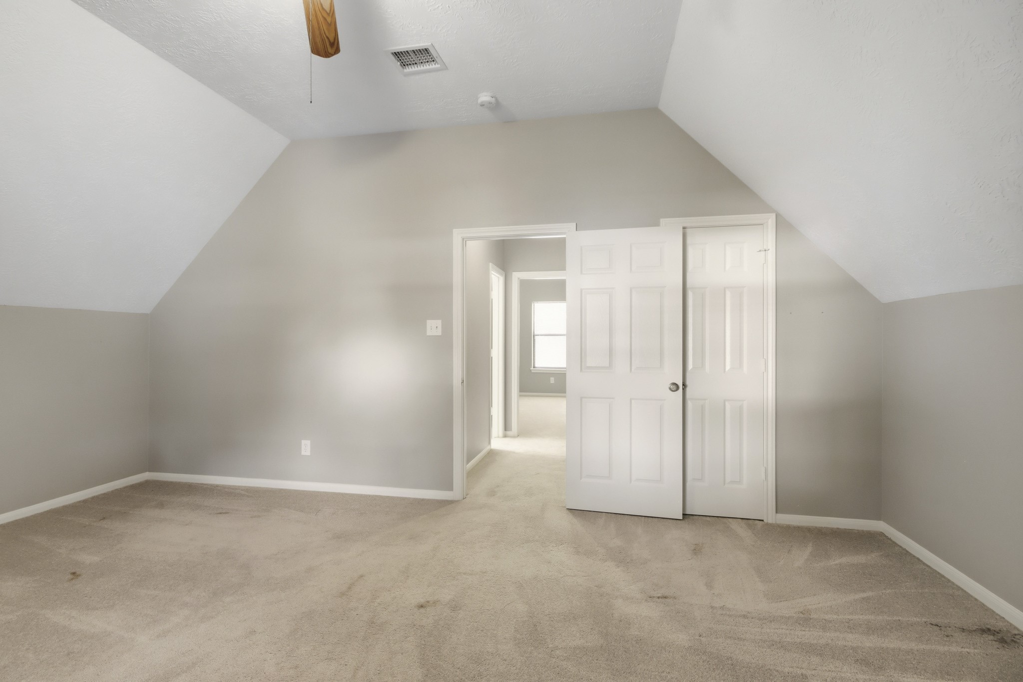 199 Lake Drive Property Photo 23
