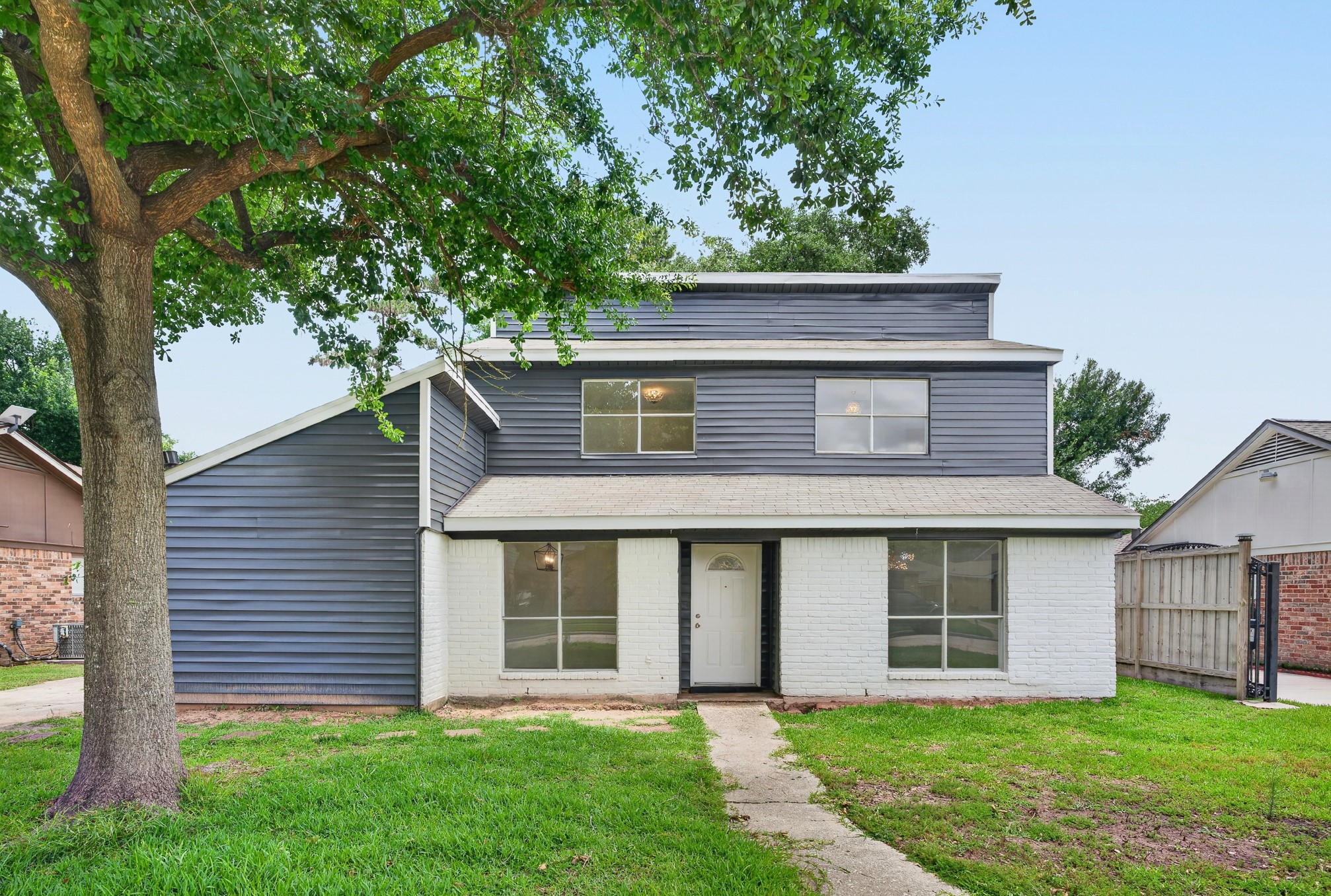 24106 Spring Mill Lane Property Photo 1