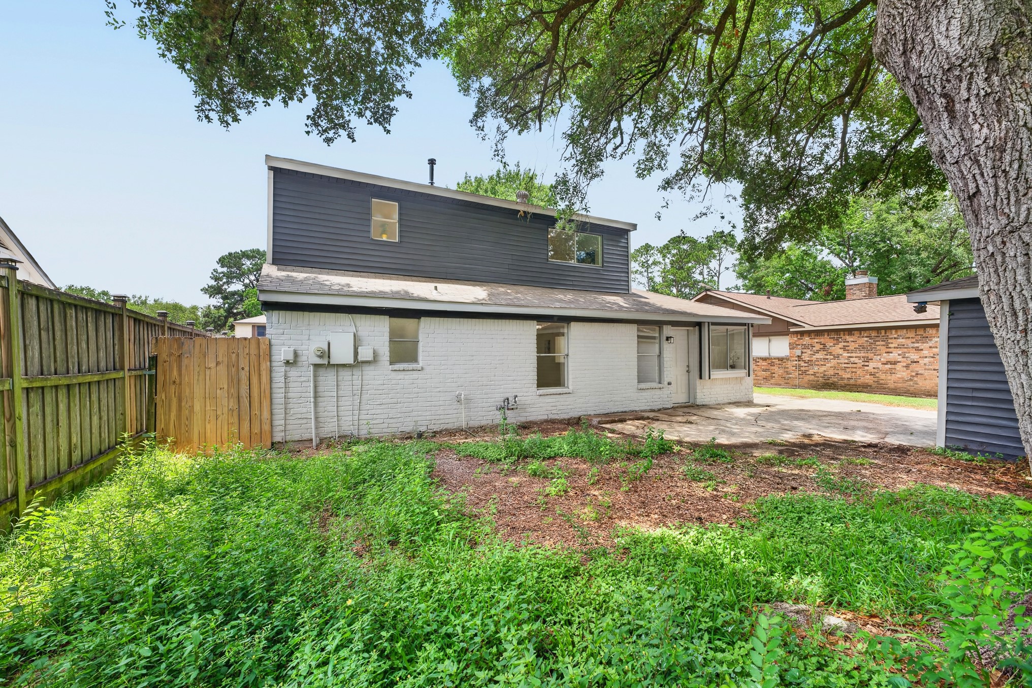 24106 Spring Mill Lane Property Photo 8