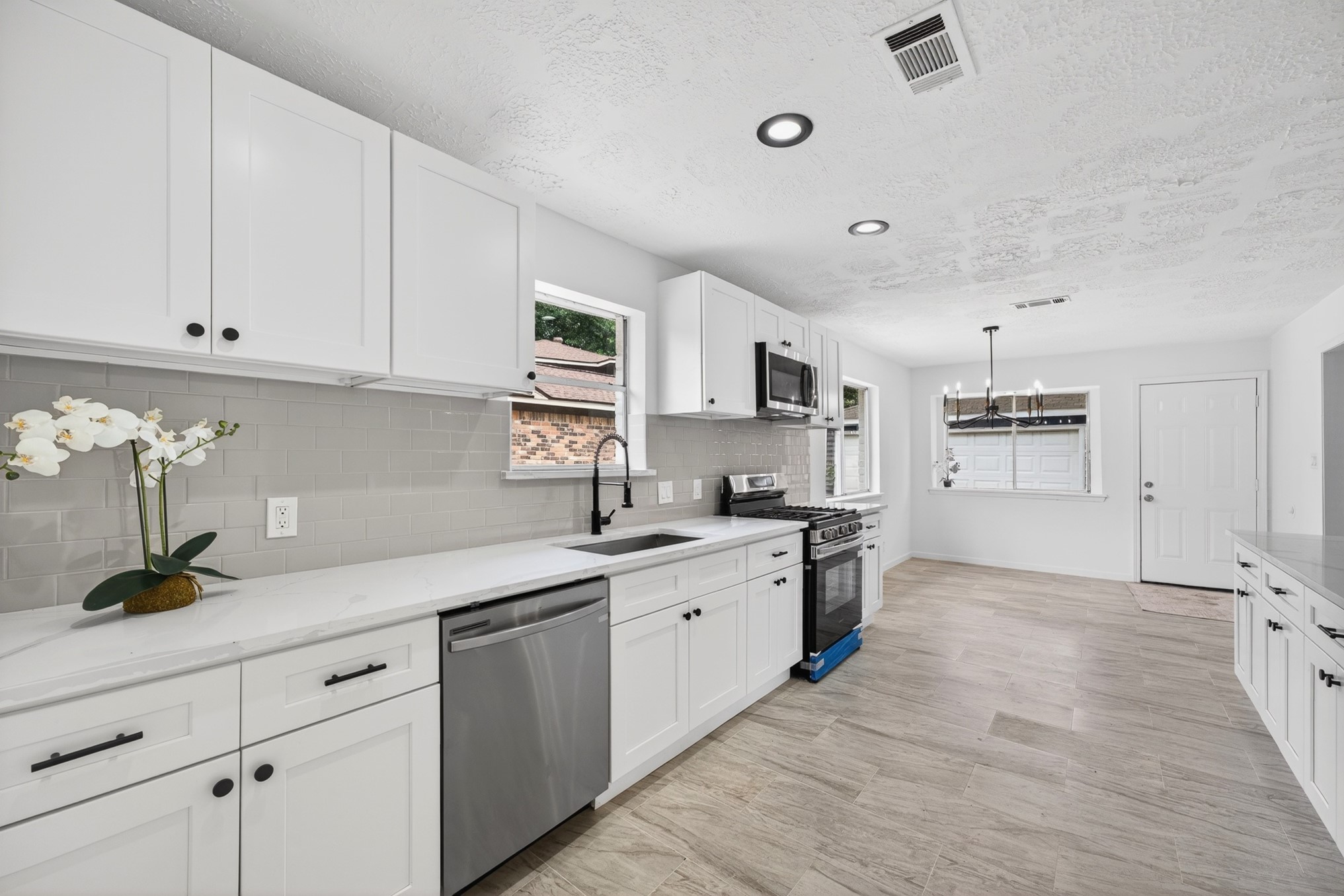 24106 Spring Mill Lane Property Photo 15