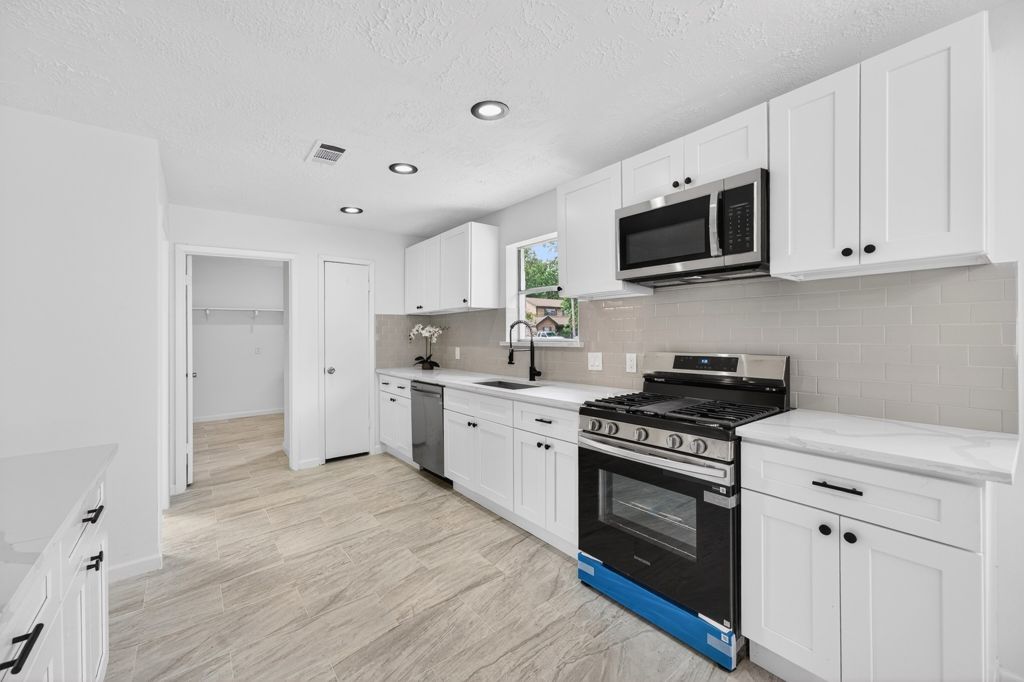24106 Spring Mill Lane Property Photo 19