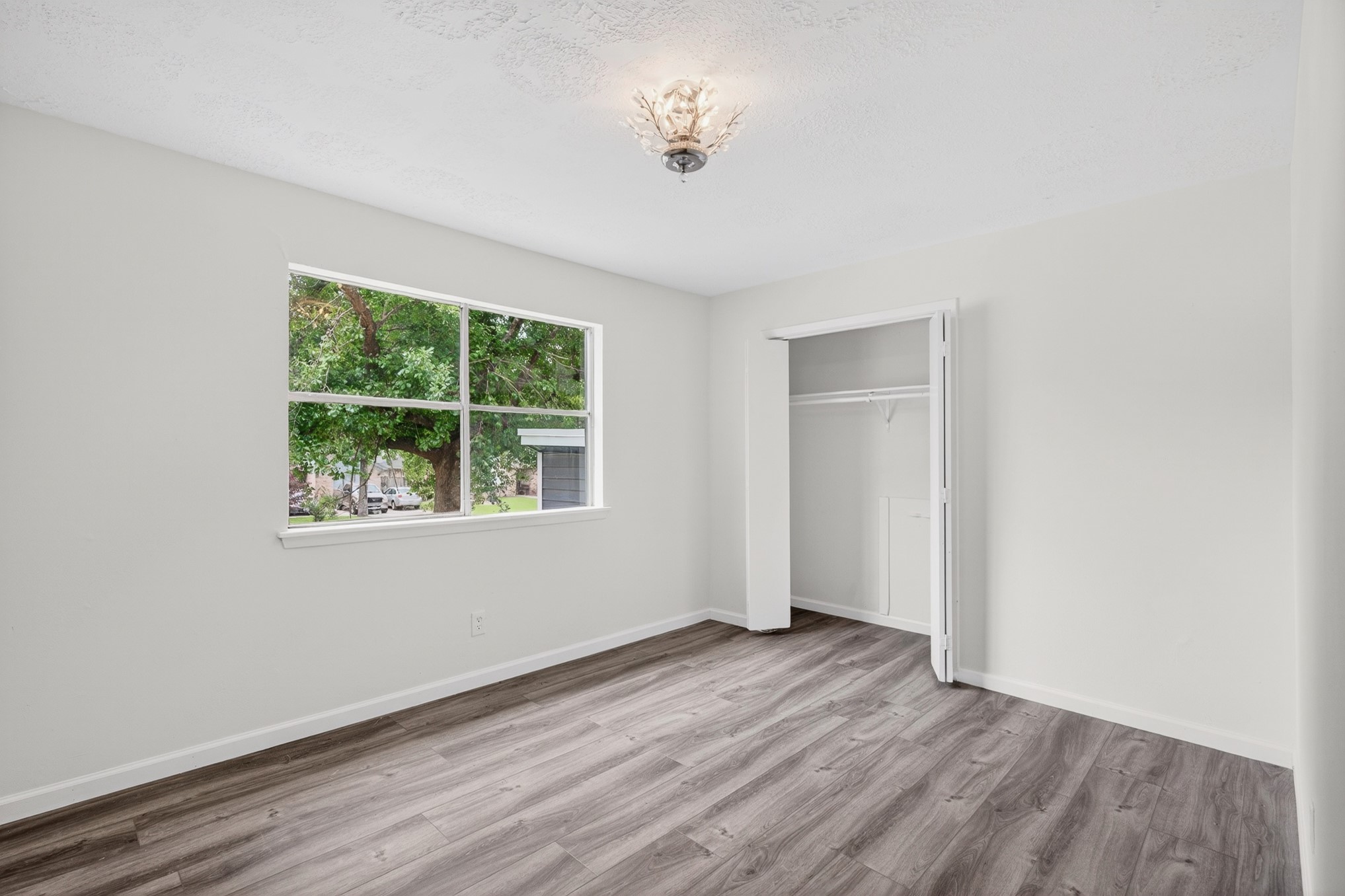 24106 Spring Mill Lane Property Photo 36