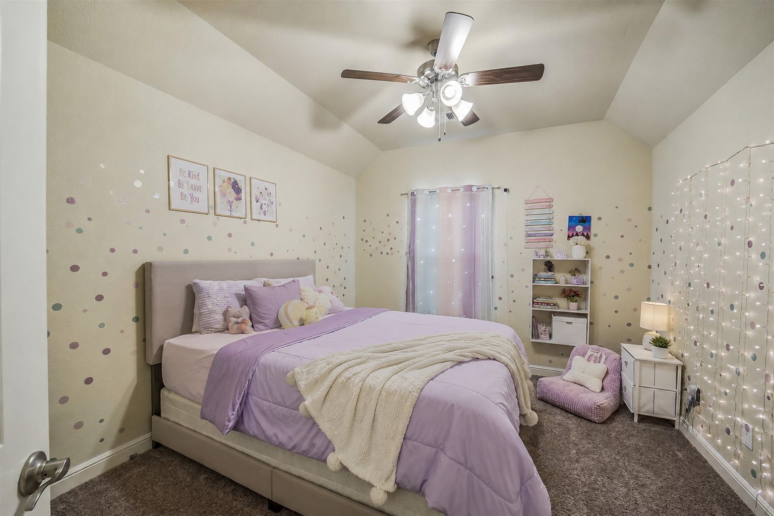 5319 Lauren Manor Drive Property Photo 16