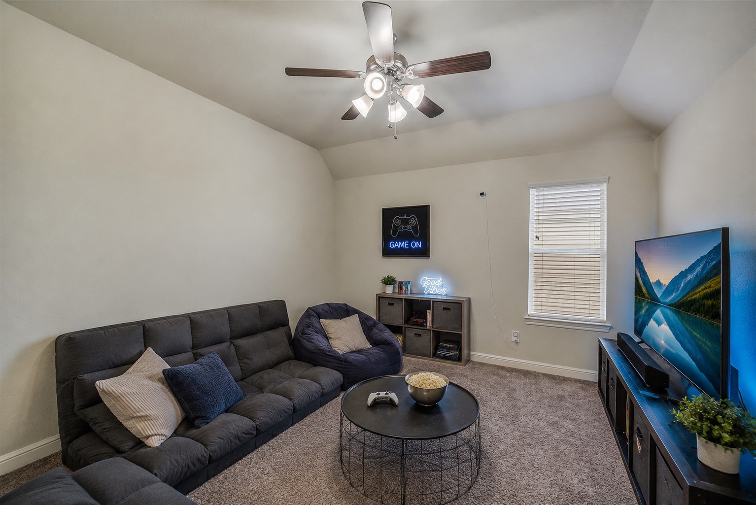 5319 Lauren Manor Drive Property Photo 21