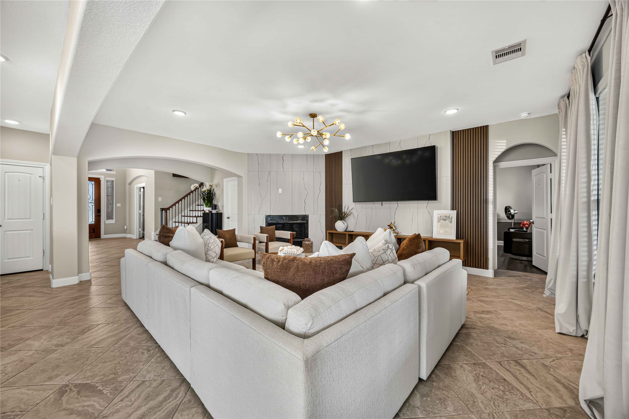 13510 Sorghum Drive Property Photo 8