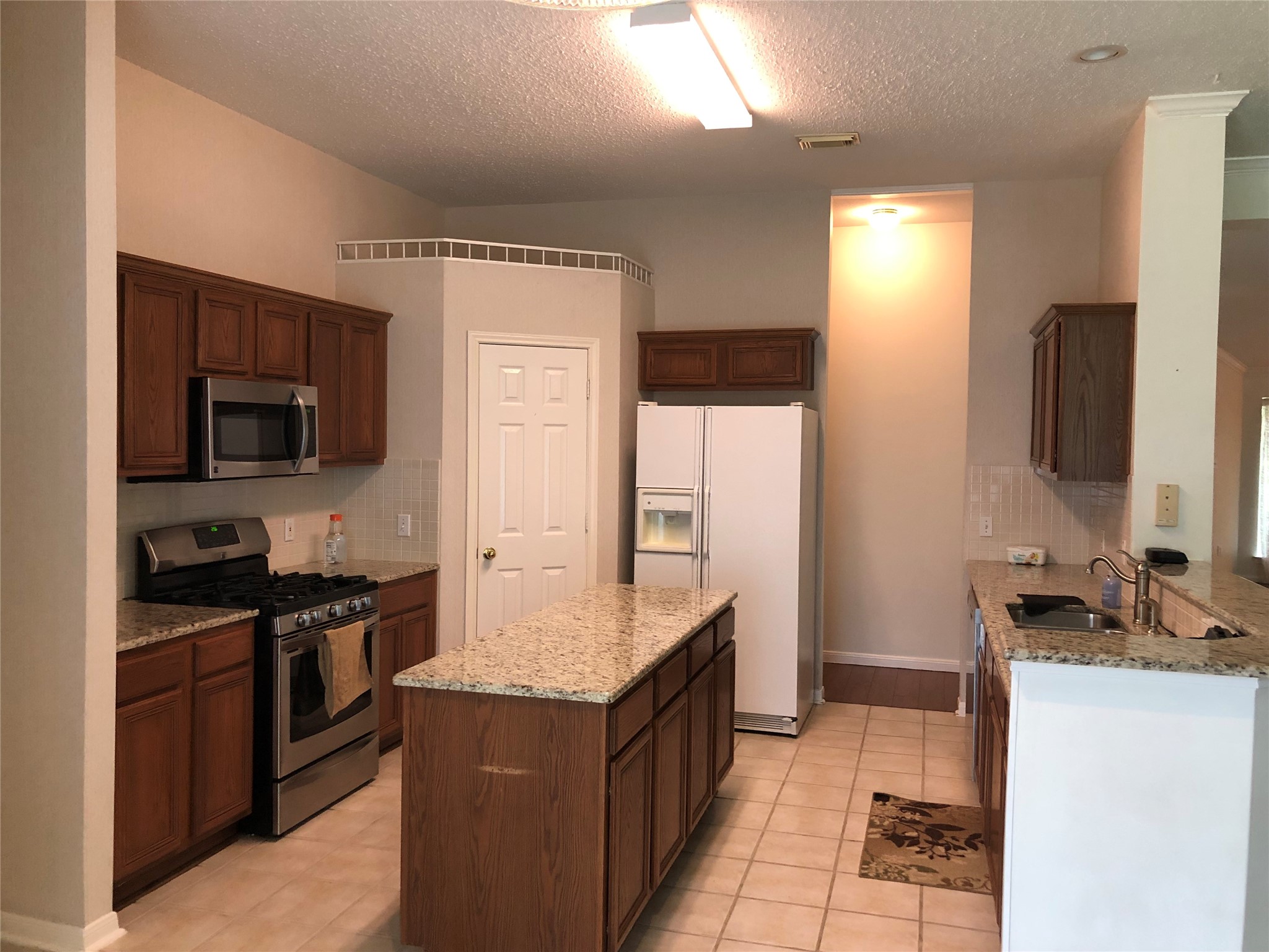 3103 Indigo Lane Property Photo 3