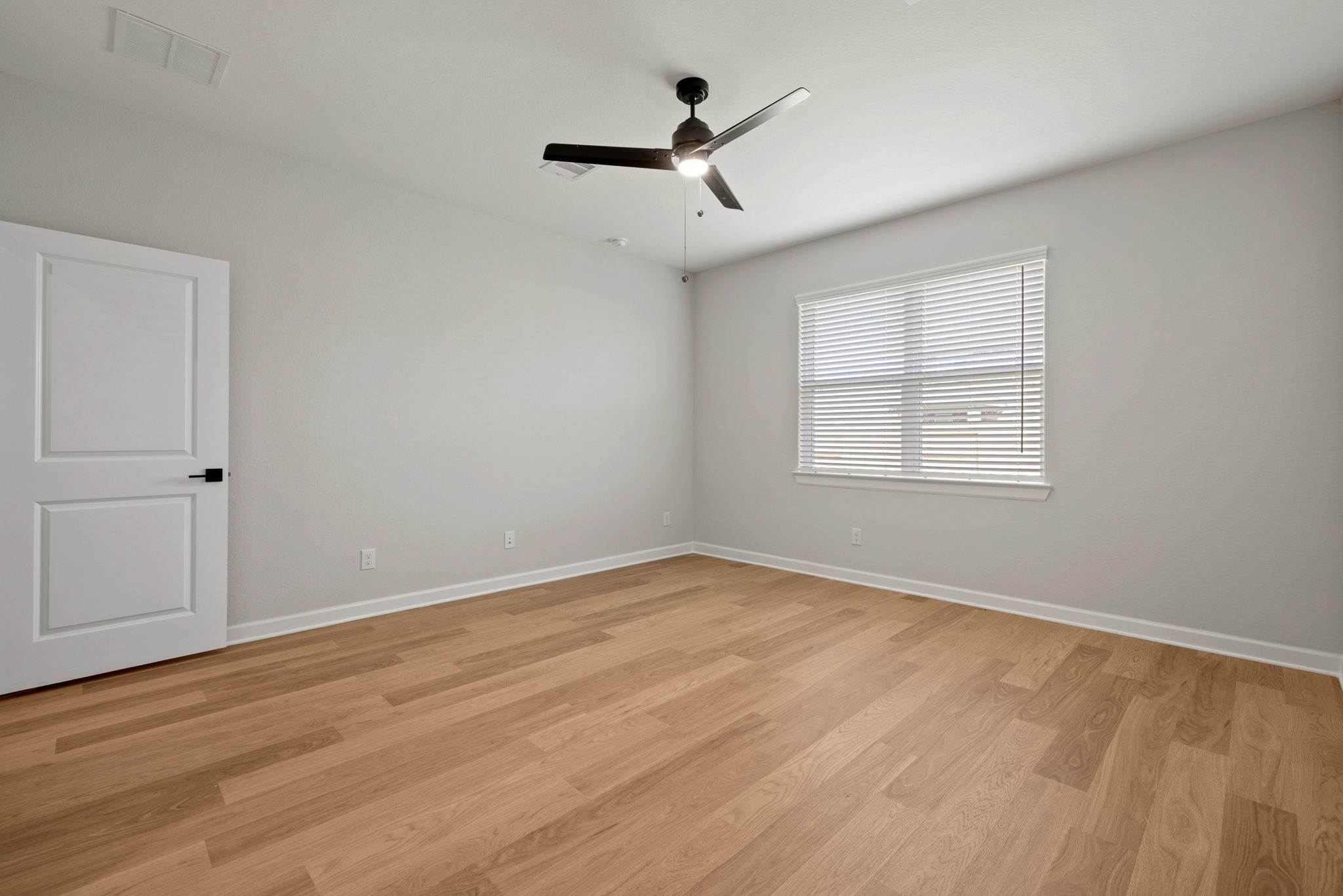2908 Fair Wind Lane Property Photo 10
