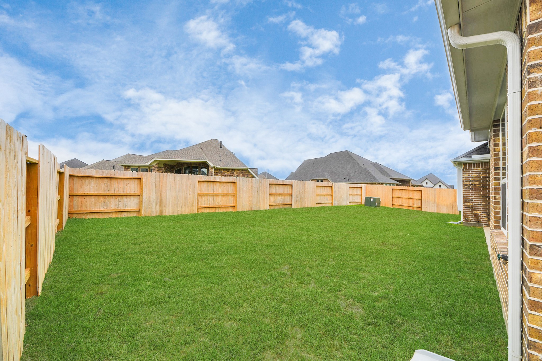 19722 Silver Saddle Lane Property Photo 9