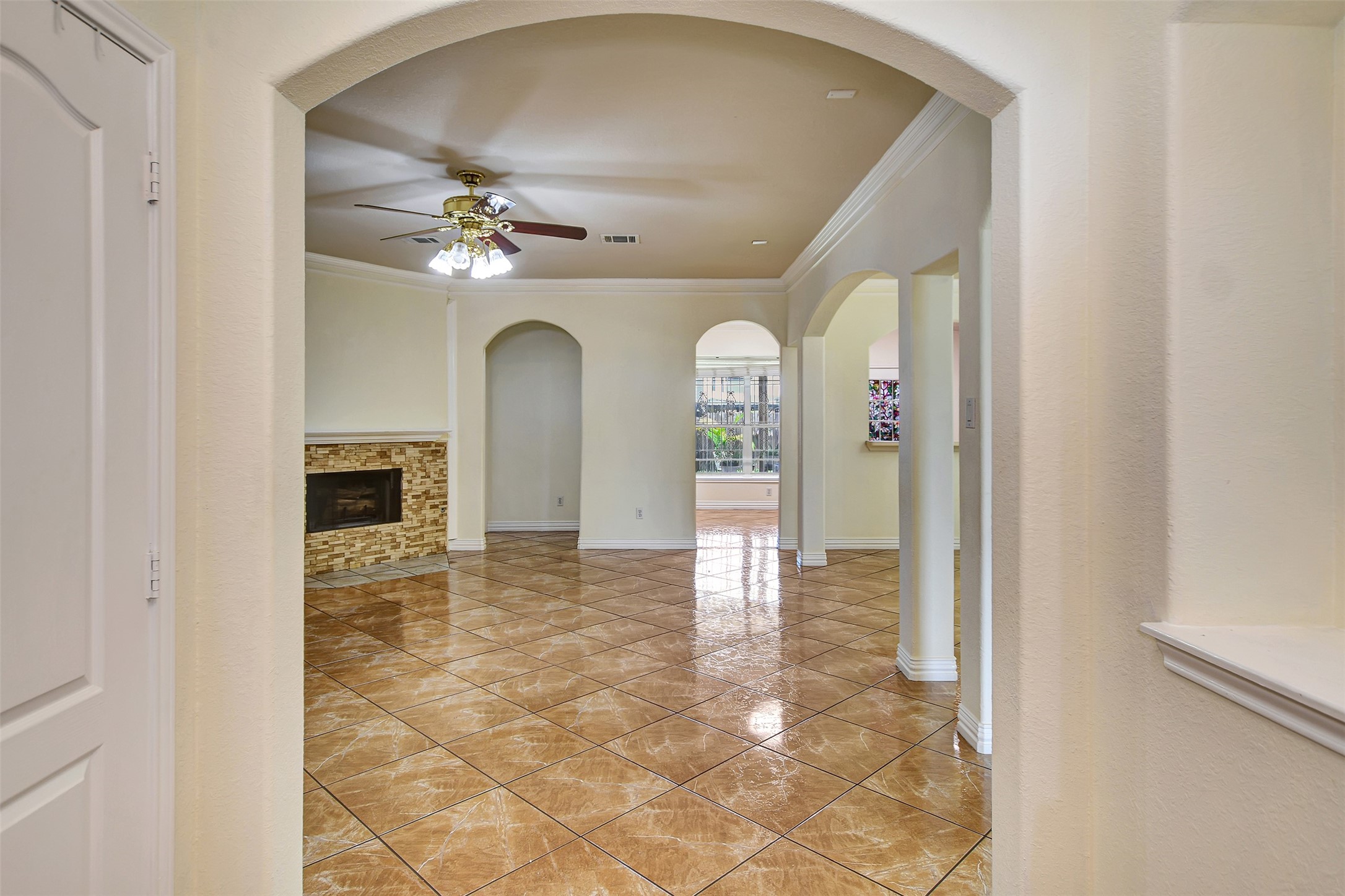 10011 Gil Jr Lane Property Photo 6