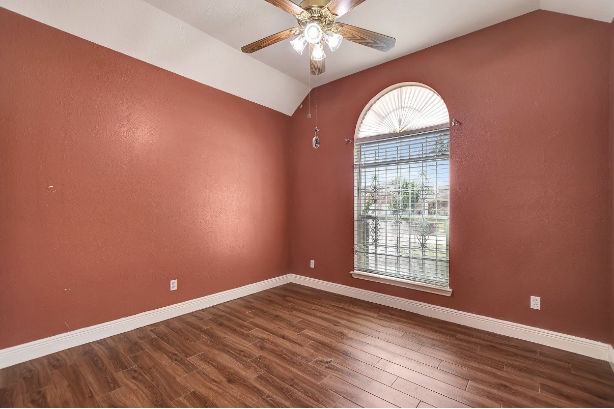 10011 Gil Jr Lane Property Photo 26