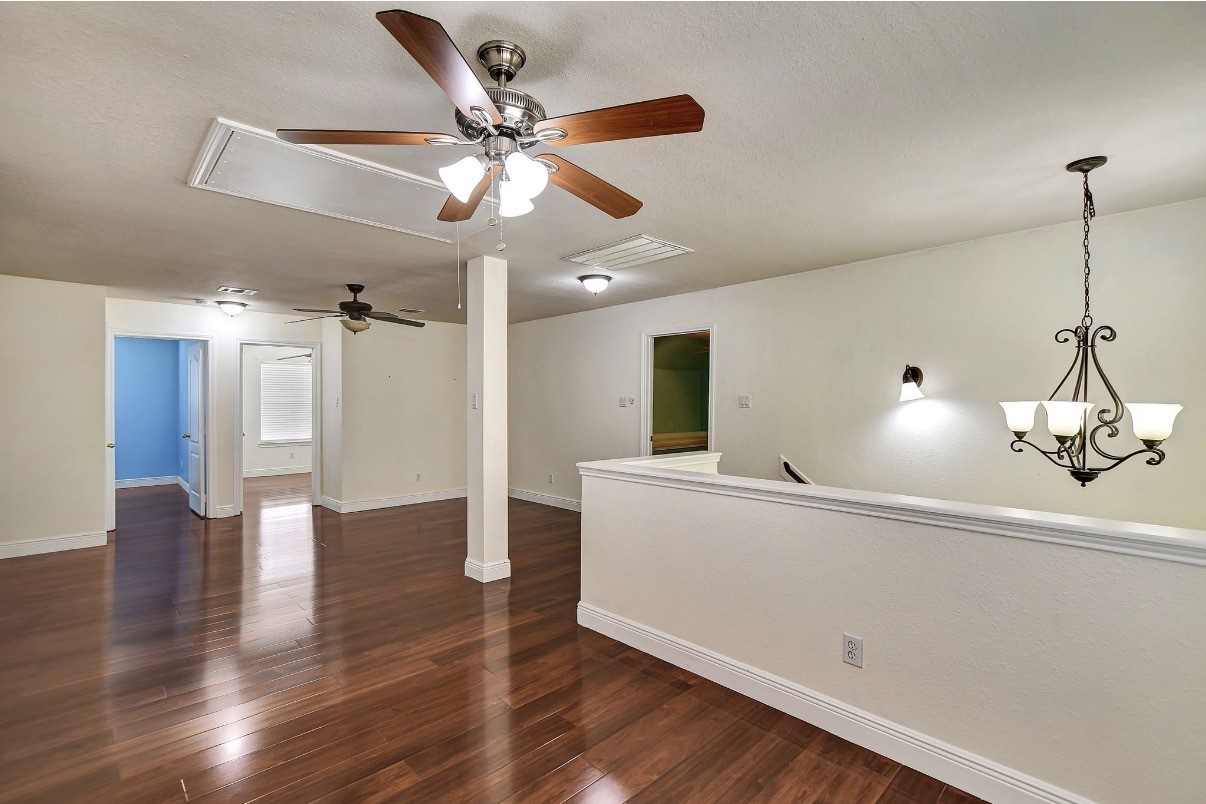 10011 Gil Jr Lane Property Photo 32
