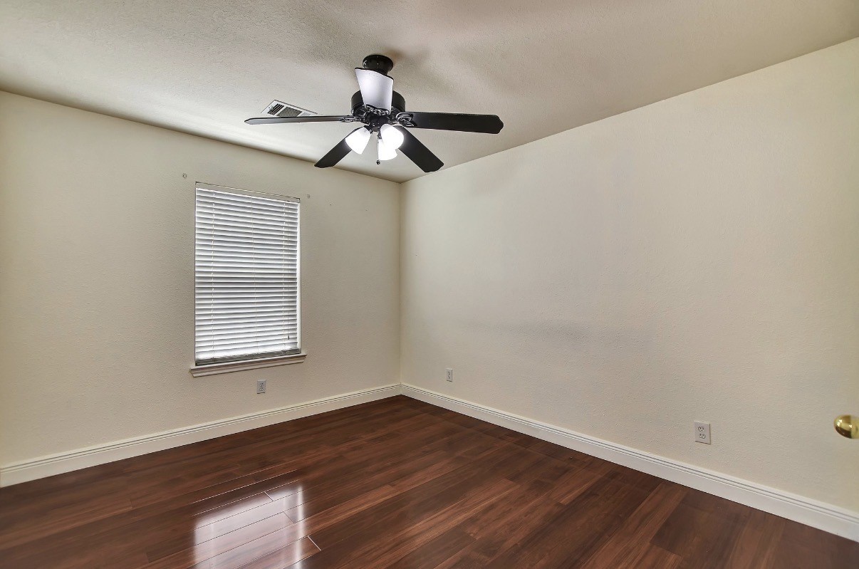 10011 Gil Jr Lane Property Photo 34