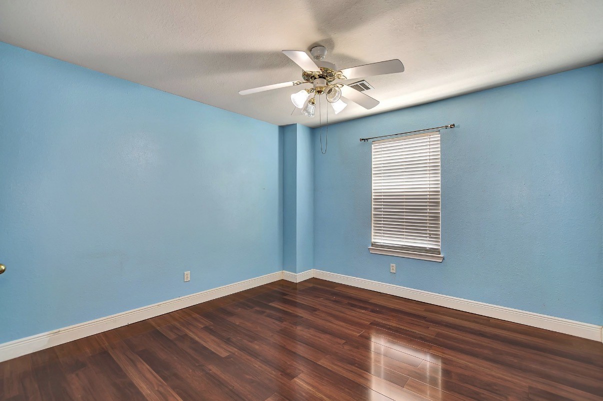 10011 Gil Jr Lane Property Photo 35