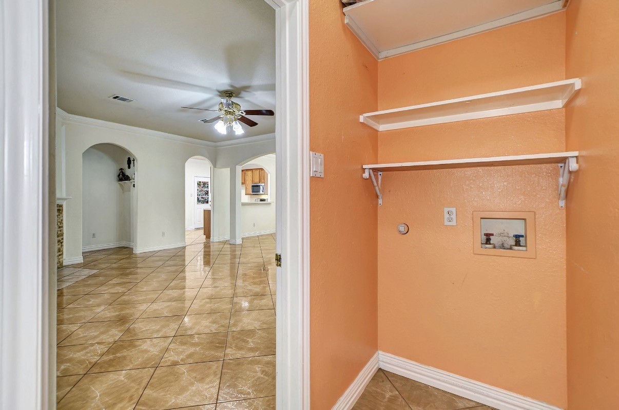 10011 Gil Jr Lane Property Photo 38