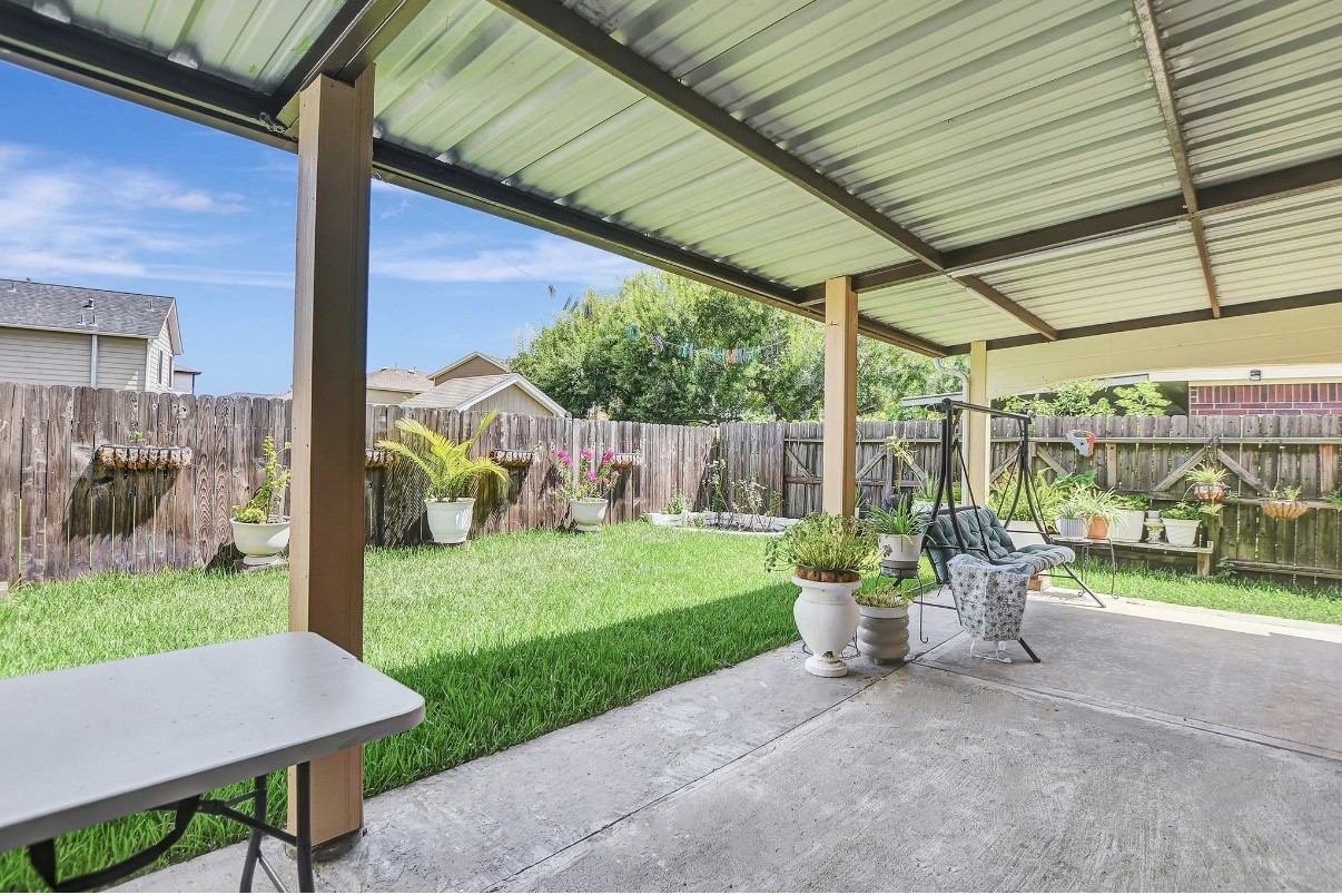 10011 Gil Jr Lane Property Photo 44