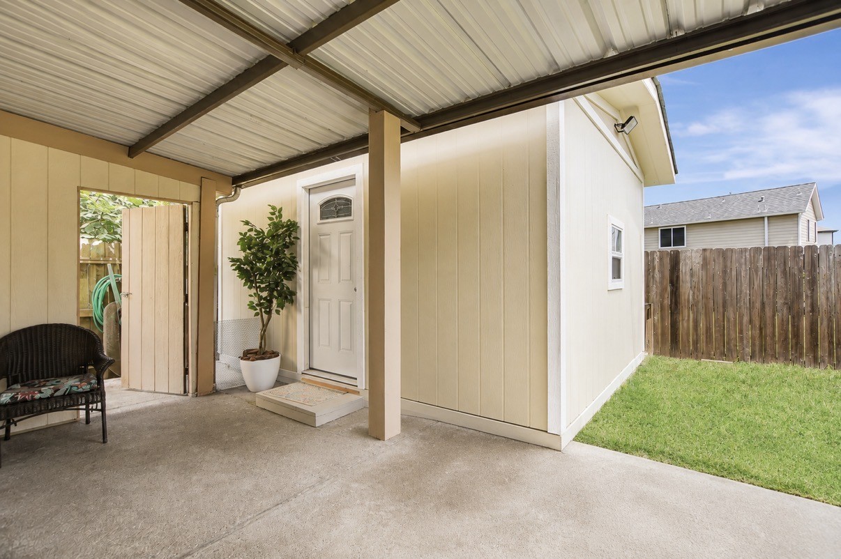 10011 Gil Jr Lane Property Photo 45