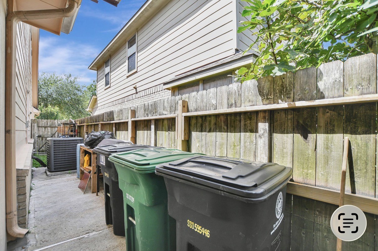 10011 Gil Jr Lane Property Photo 46