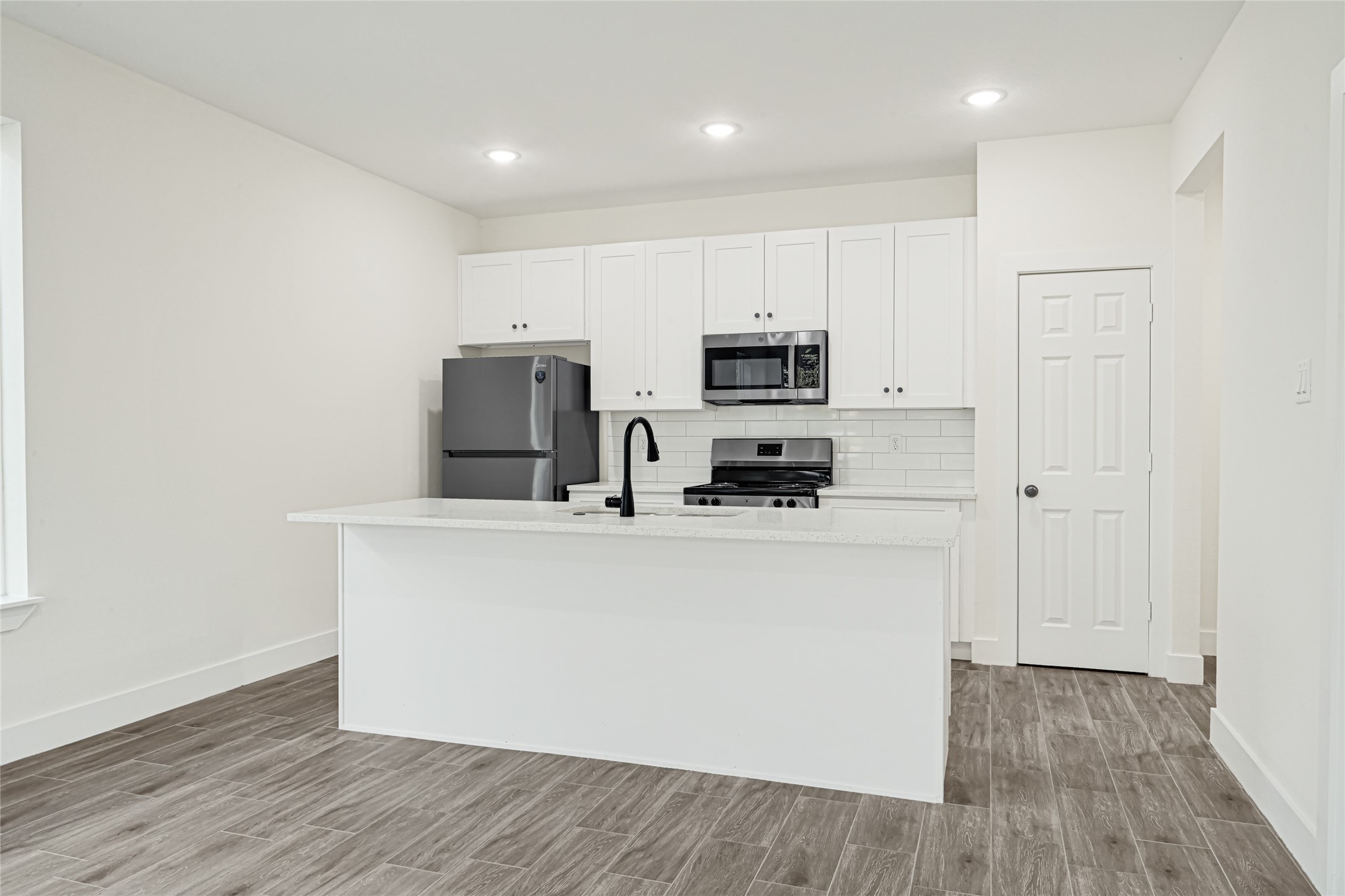 7957 Booker Street A/b Property Photo 9