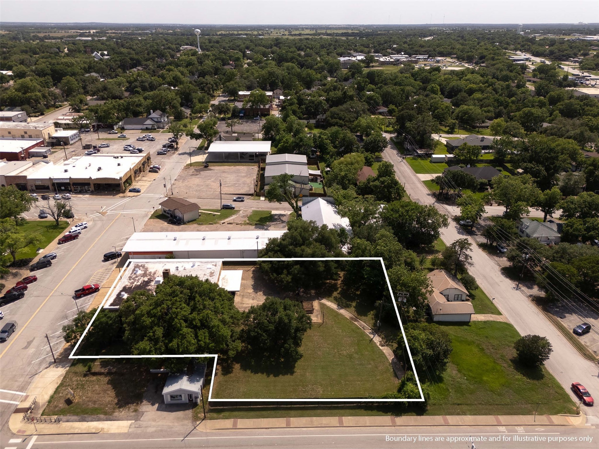 102 W Fox Street Property Photo 43