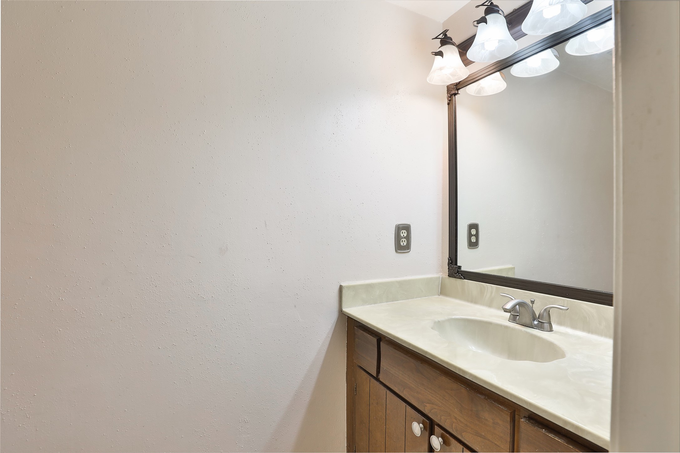 5005 Georgi Lane 144 Property Photo 14