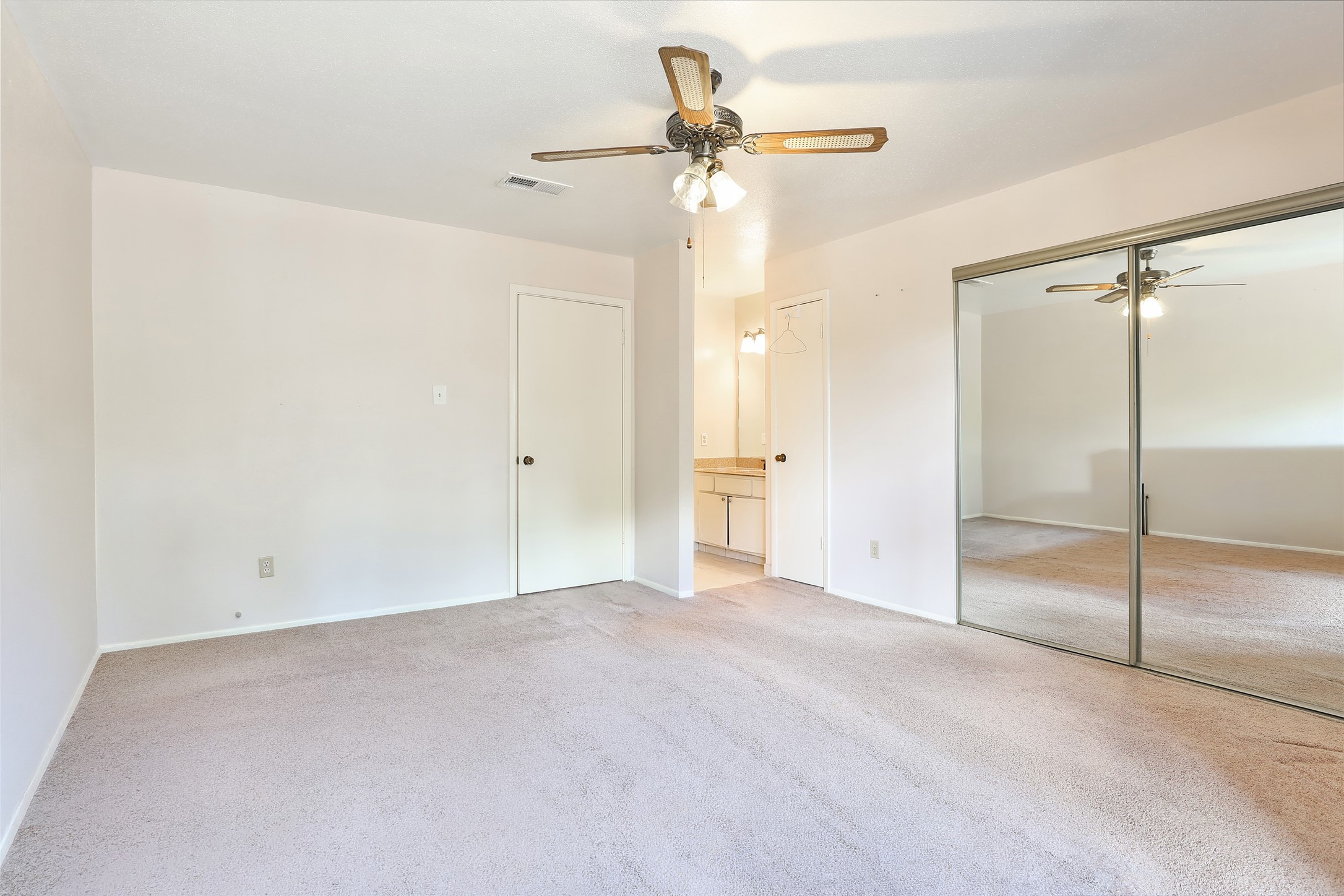 5005 Georgi Lane 144 Property Photo 16