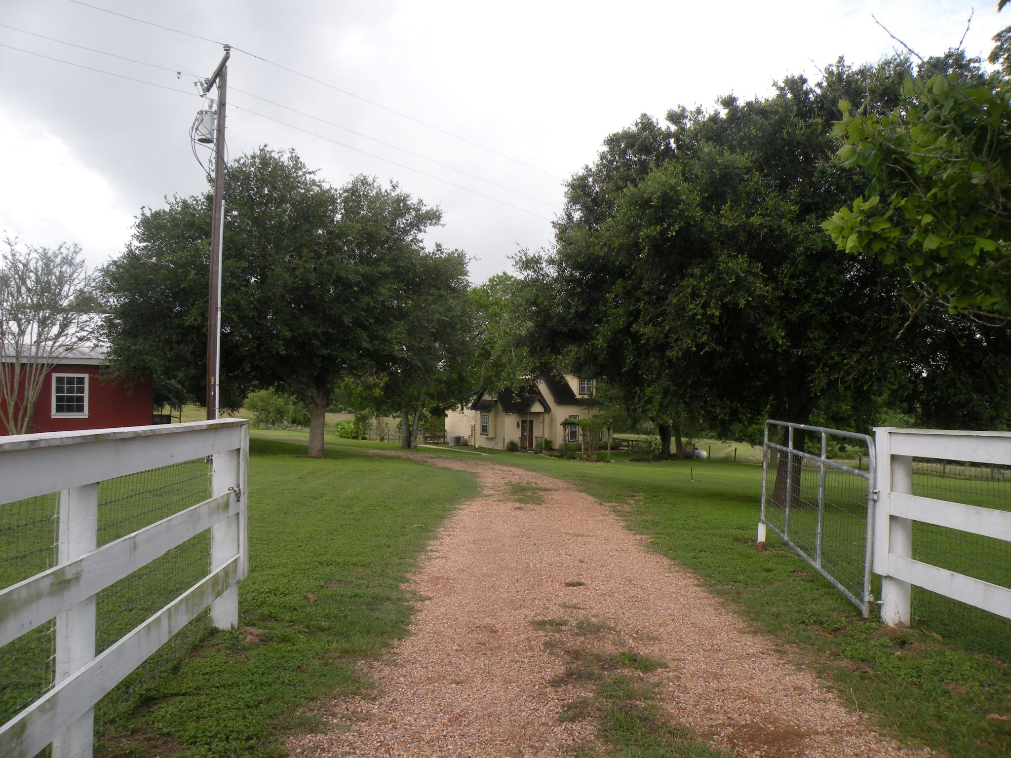 4077 Fm-949 Property Photo 1