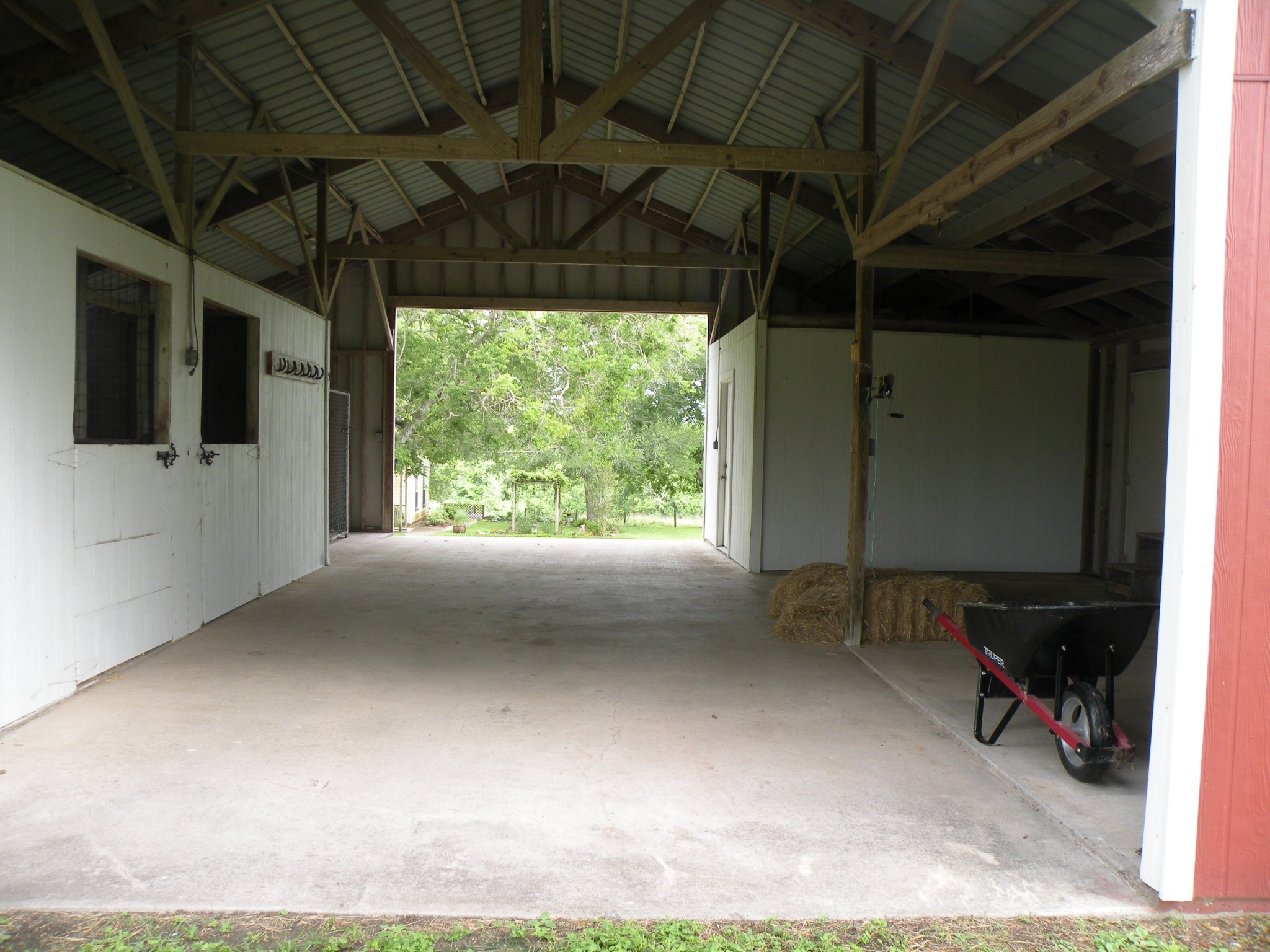 4077 Fm-949 Property Photo 3