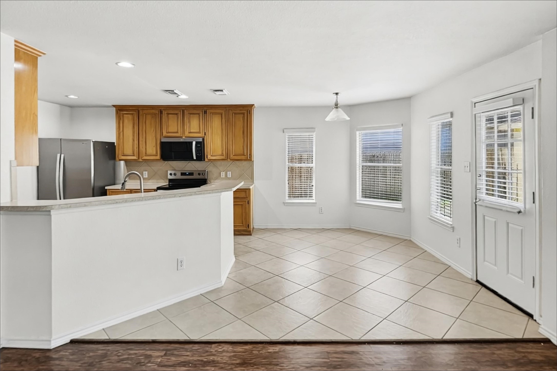 11011 Pierce Valley Drive Property Photo 4
