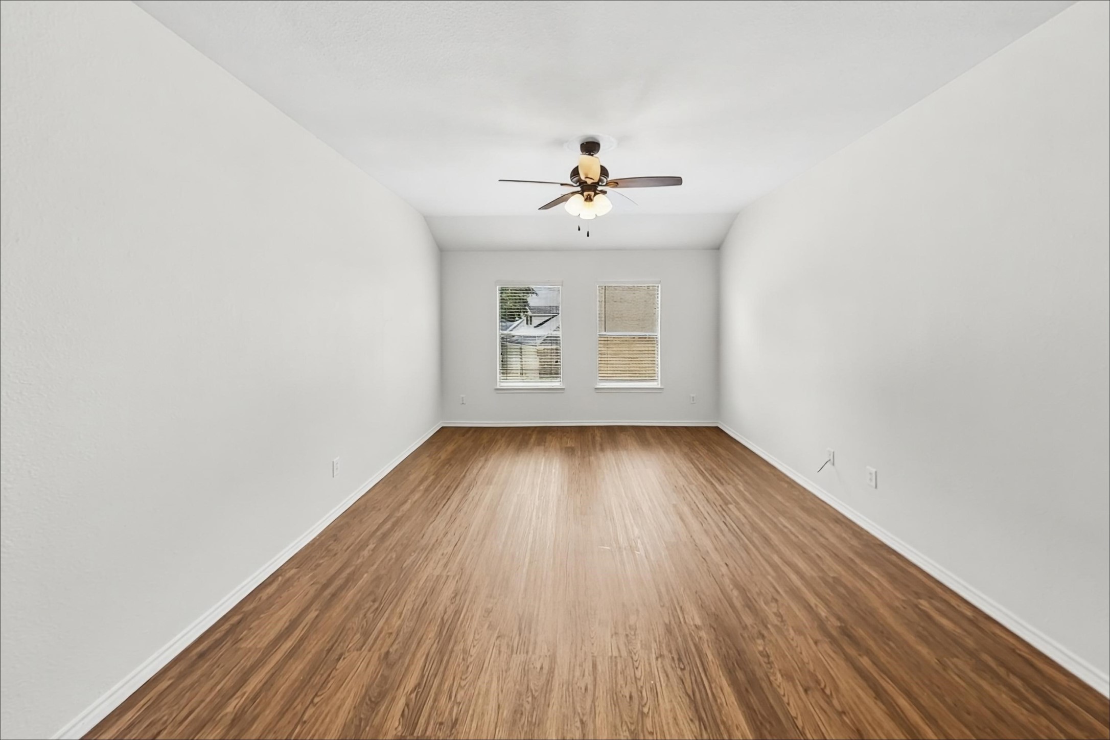 11011 Pierce Valley Drive Property Photo 10