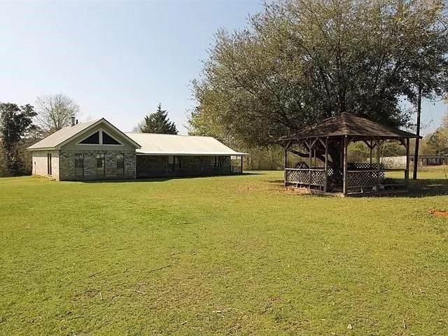 943 State Highway 103 W Property Photo 2