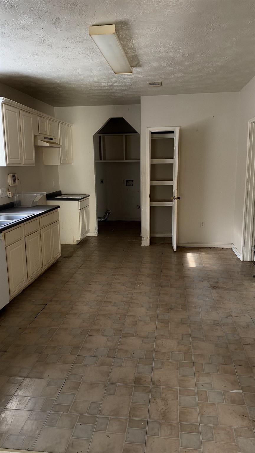 5911 Mayle Street, Houston Tx 77016 Property Photo 8