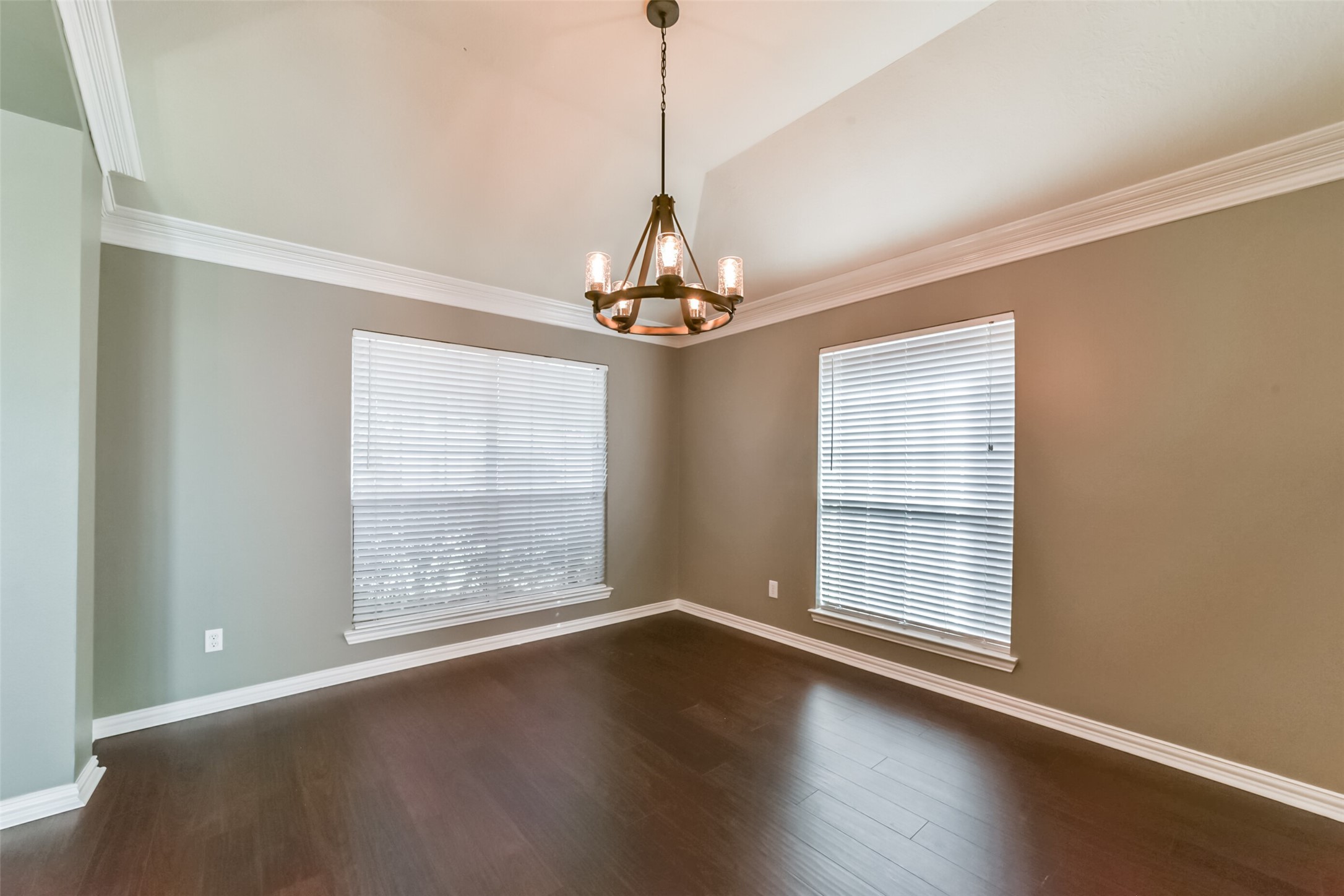 4822 Big Cedar Circle Property Photo 8