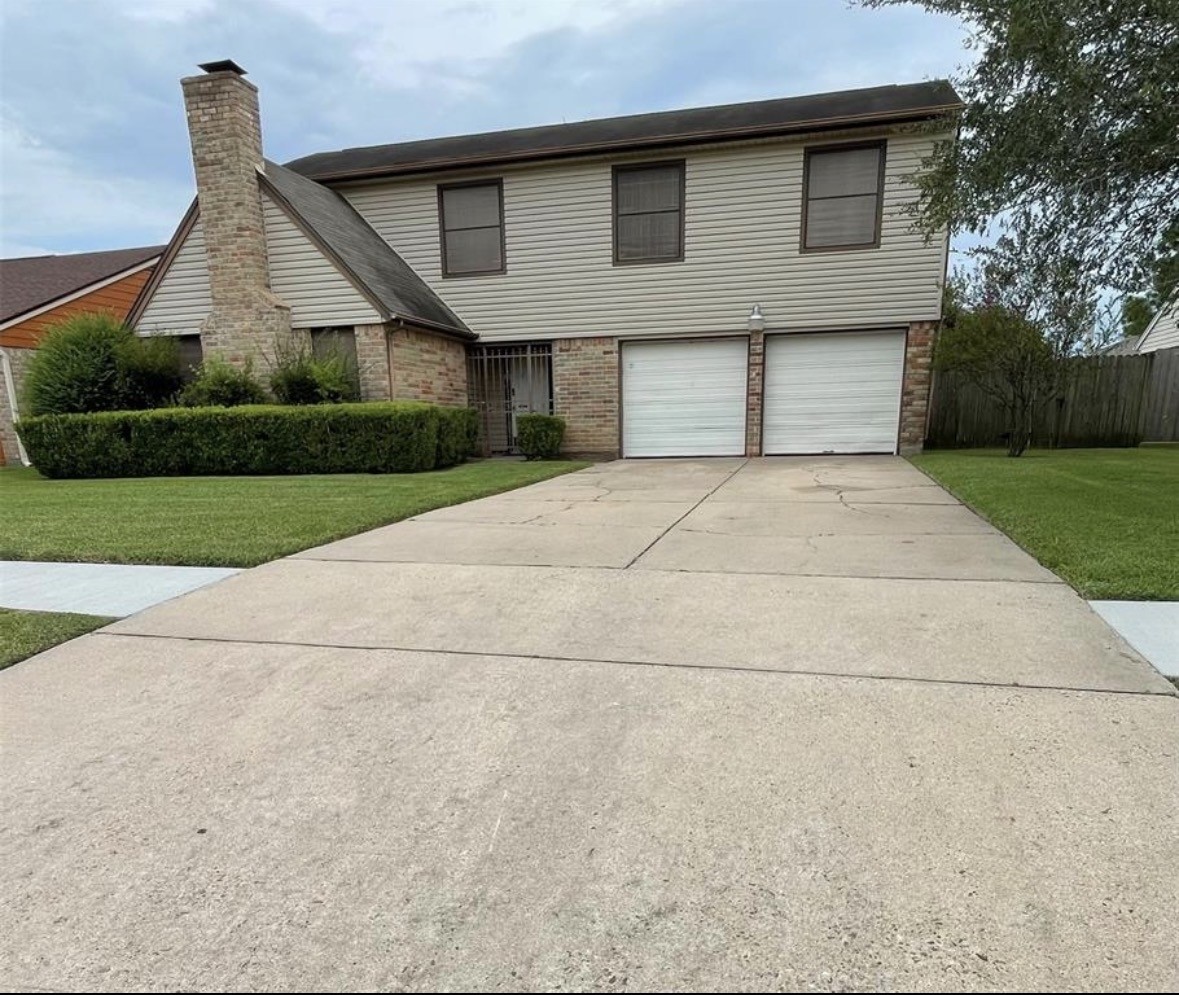 1323 River Rock Drive Property Photo 1