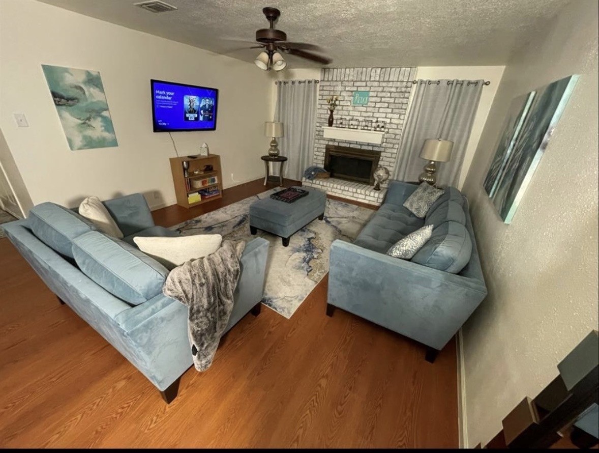 1323 River Rock Drive Property Photo 2