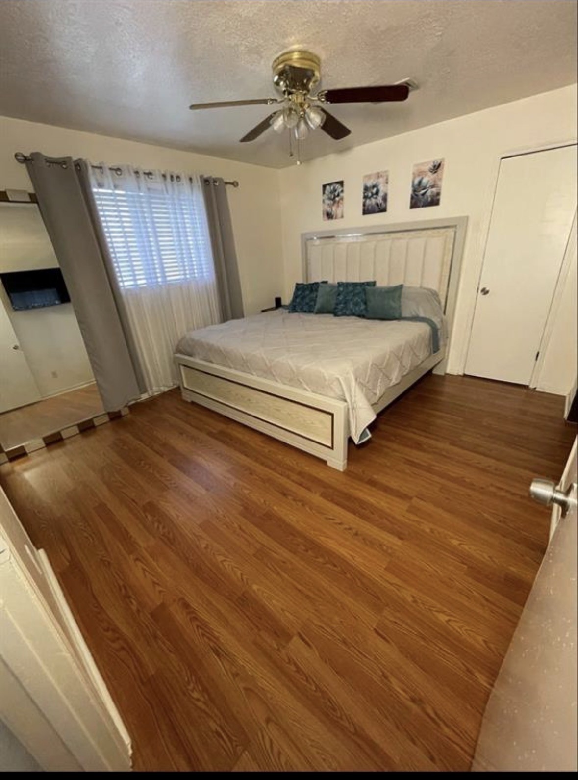 1323 River Rock Drive Property Photo 3
