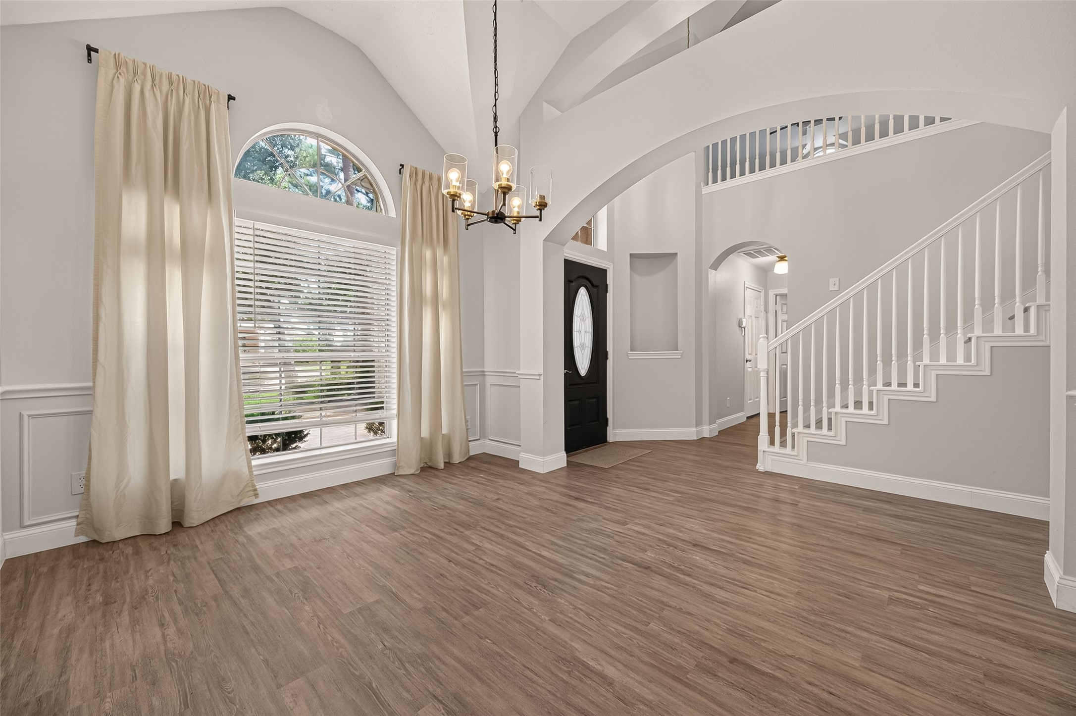 16523 Wax Mallow Drive Property Photo 8
