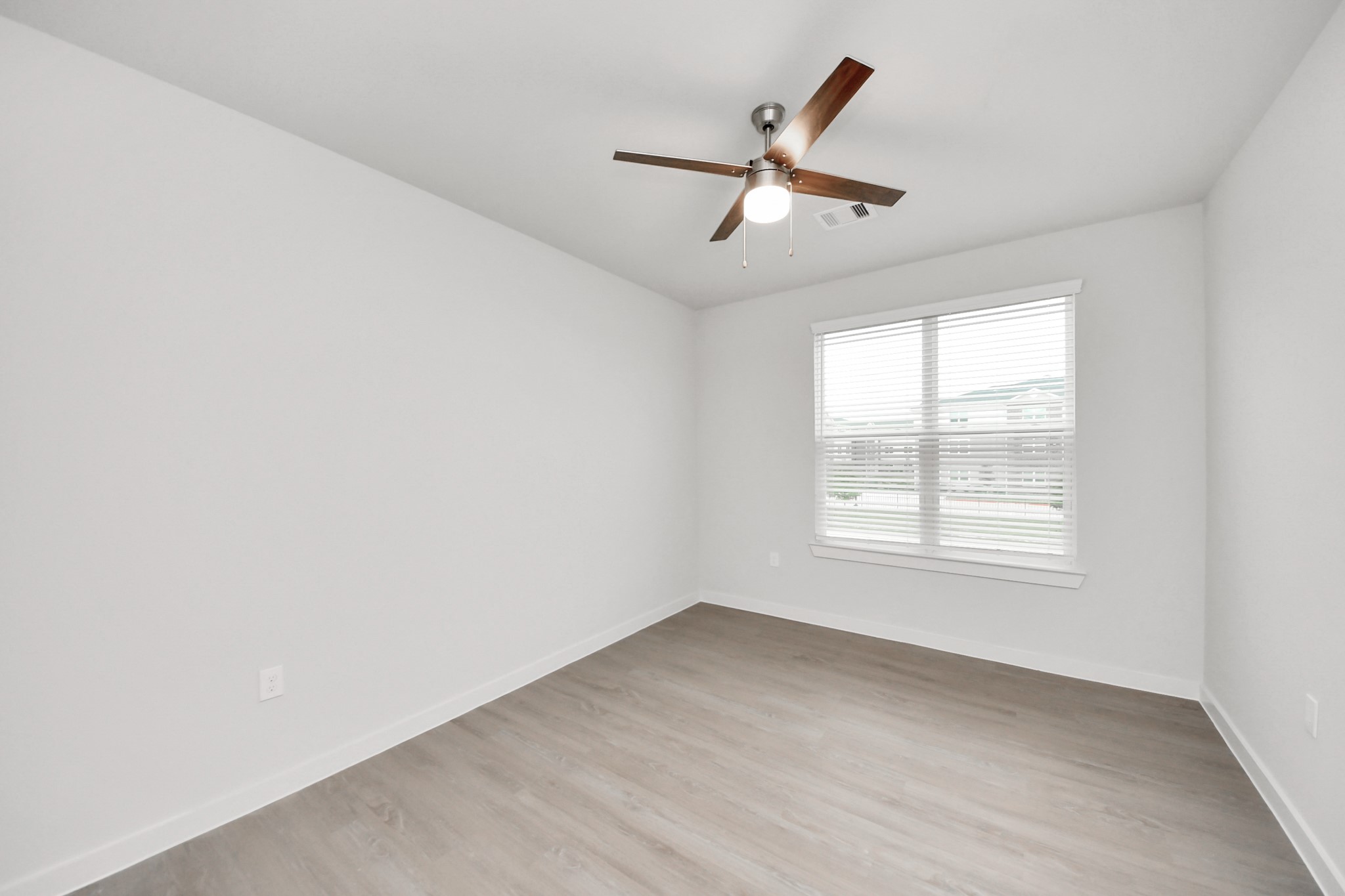 7411 Leighton Meadow Lane Property Photo 24
