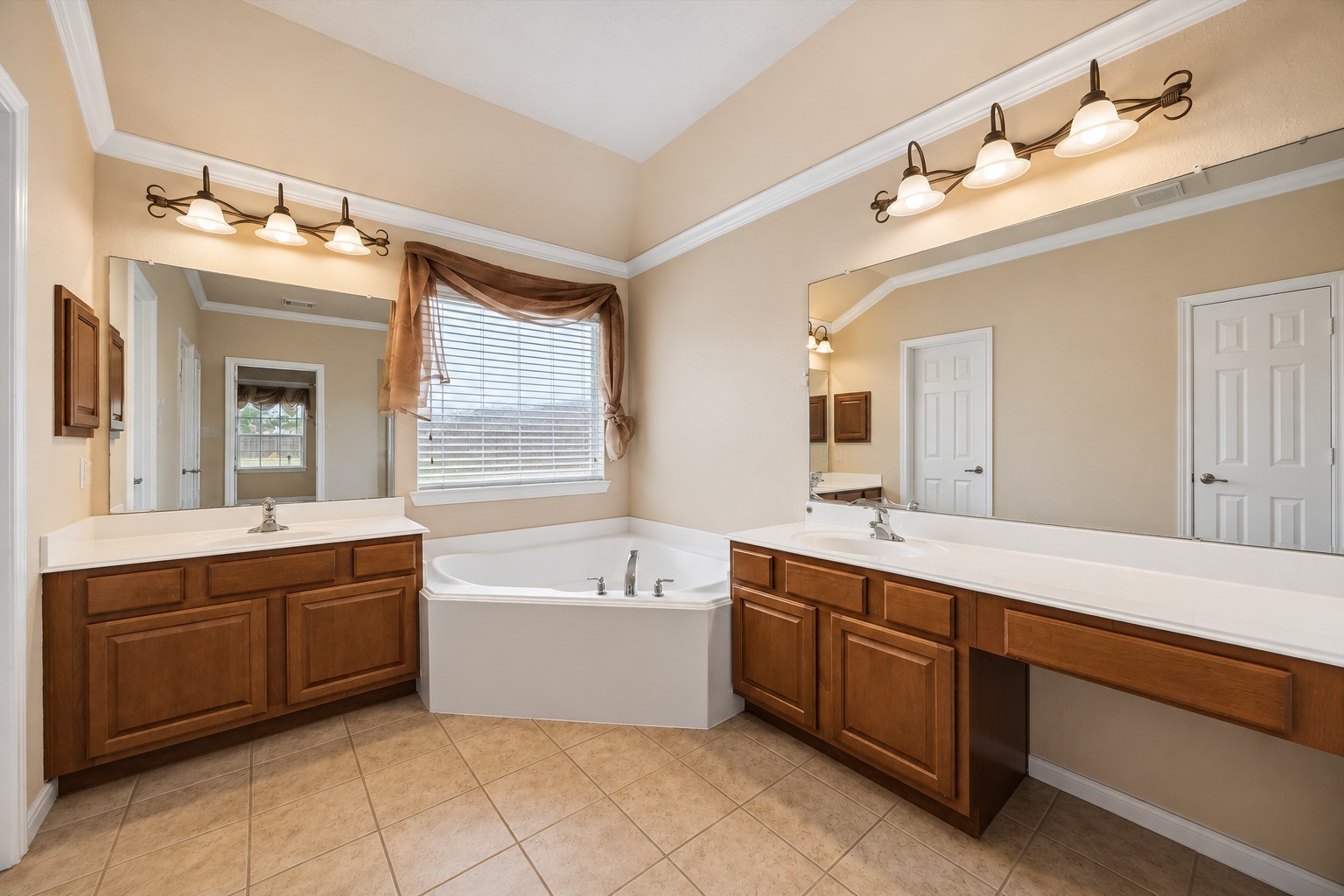 13703 Hudson Court Property Photo 18