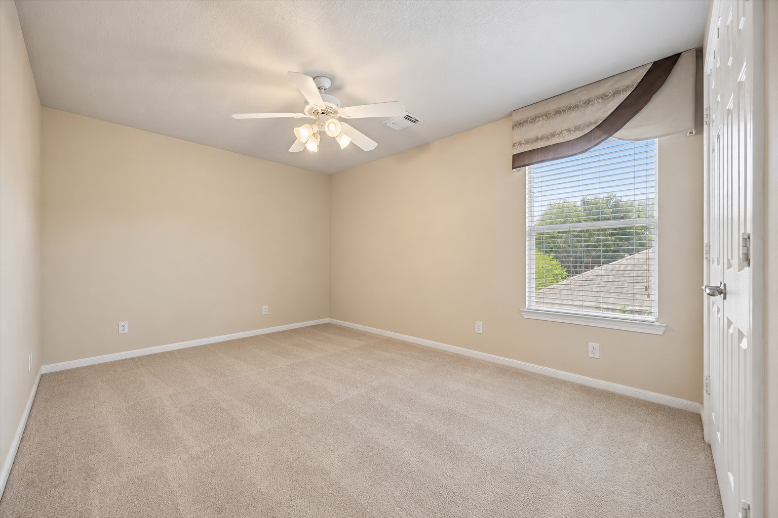 13703 Hudson Court Property Photo 20