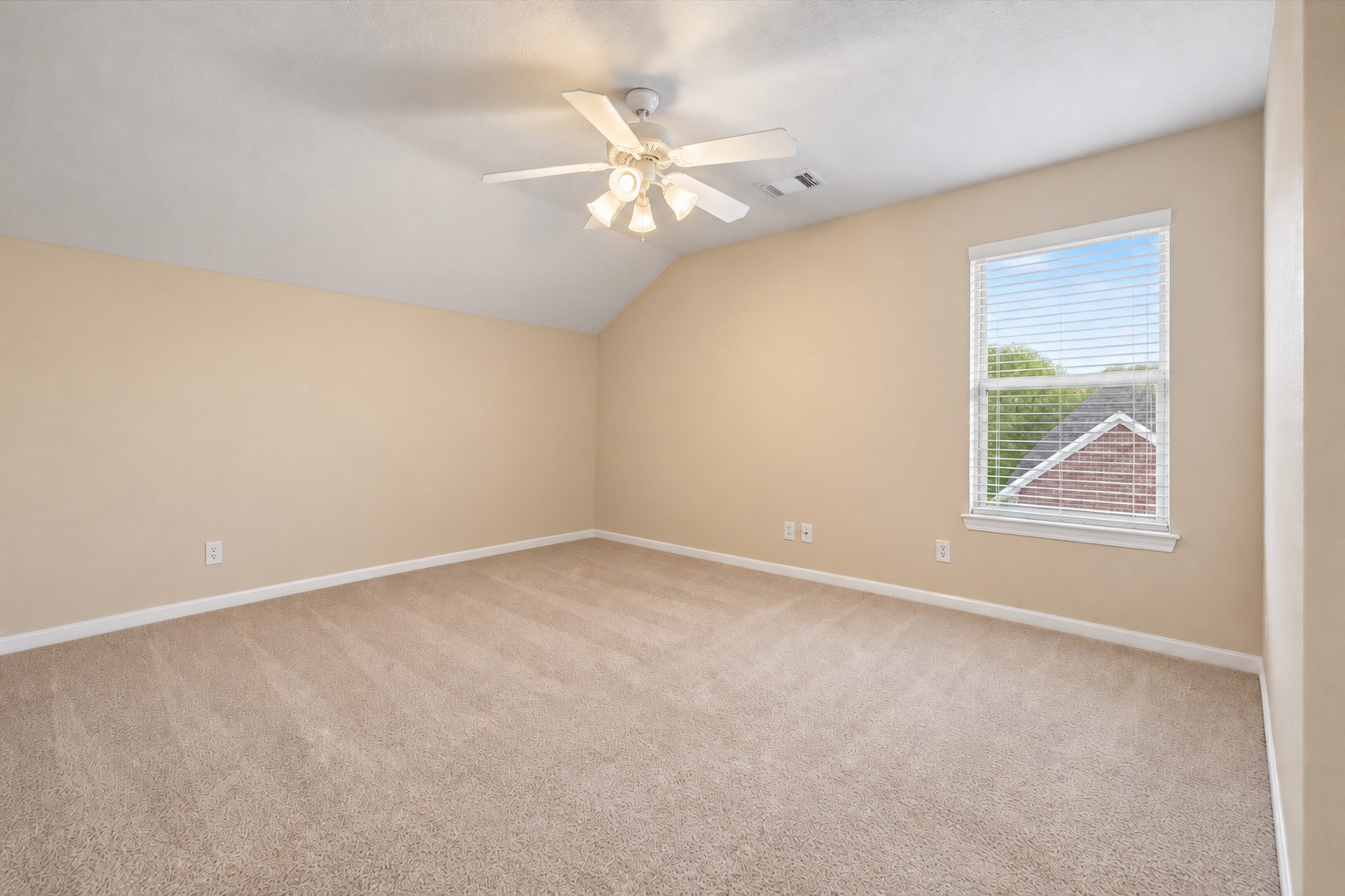 13703 Hudson Court Property Photo 21